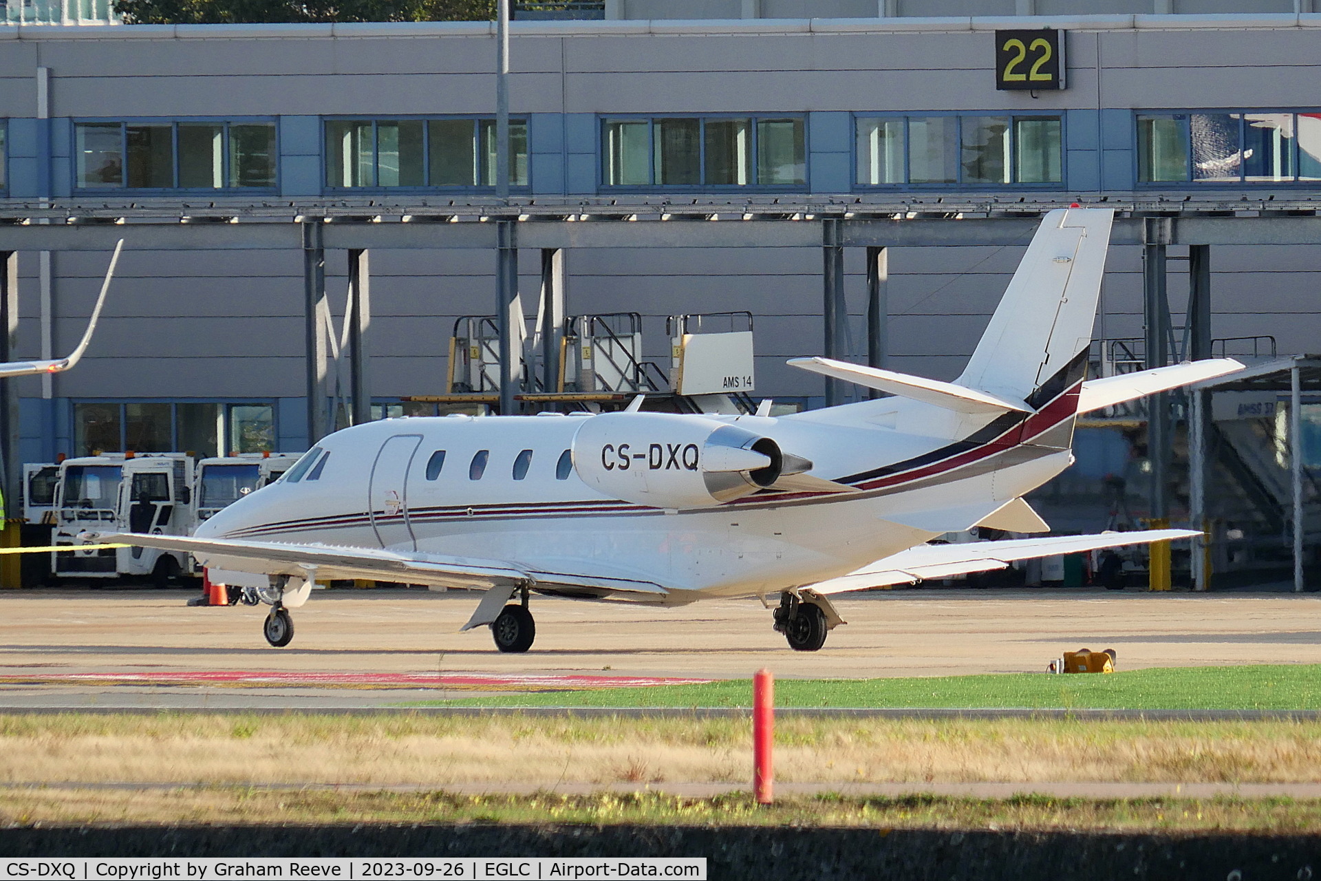 CS-DXQ, 2007 Cessna 560XL Citation XLS C/N 560-5704, Departing from London City Airport.