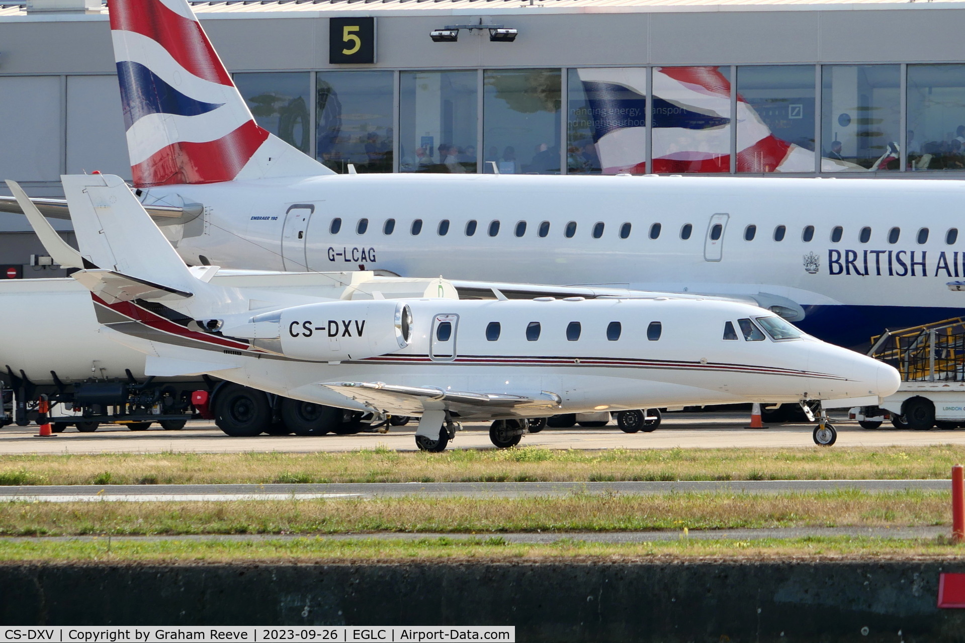 CS-DXV, 2008 Cessna 560 Citation XLS C/N 560-5782, Just landed at London City Airport.