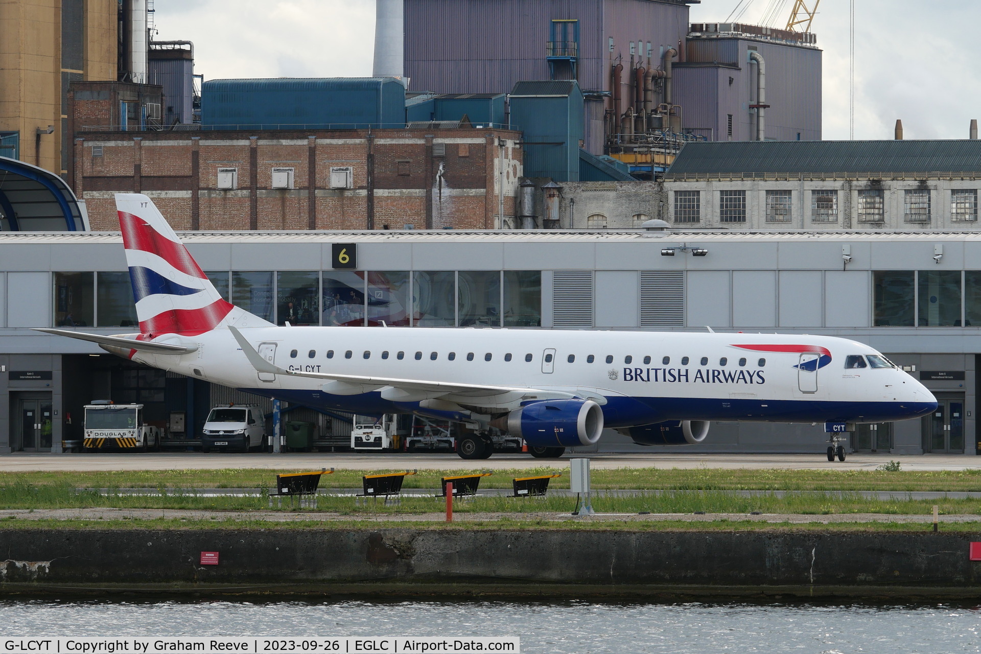G-LCYT, 2014 Embraer 190SR (ERJ-190-100SR) C/N 19000670, Parked at London City Airport.