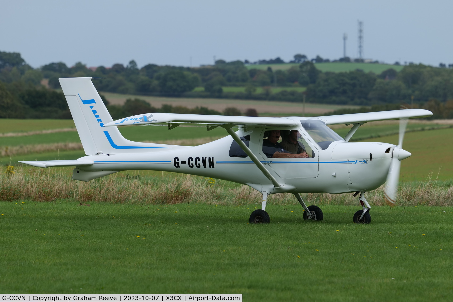 G-CCVN, 2004 Jabiru SP-470 C/N PFA 274B-13677, Just landed at Northrepps.