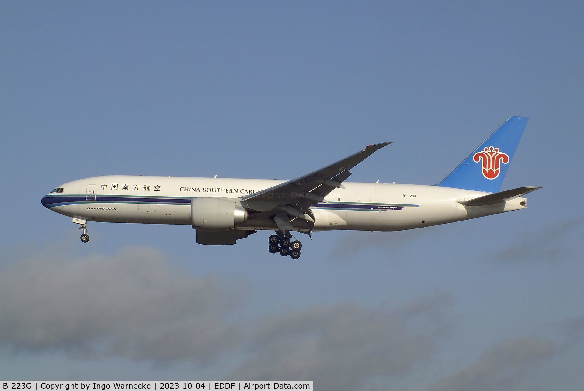 B-223G, 2023 Boeing 777-F C/N 67821, Boeing 777F of China Southern Cargo on final approach to Frankfurt-Main airport