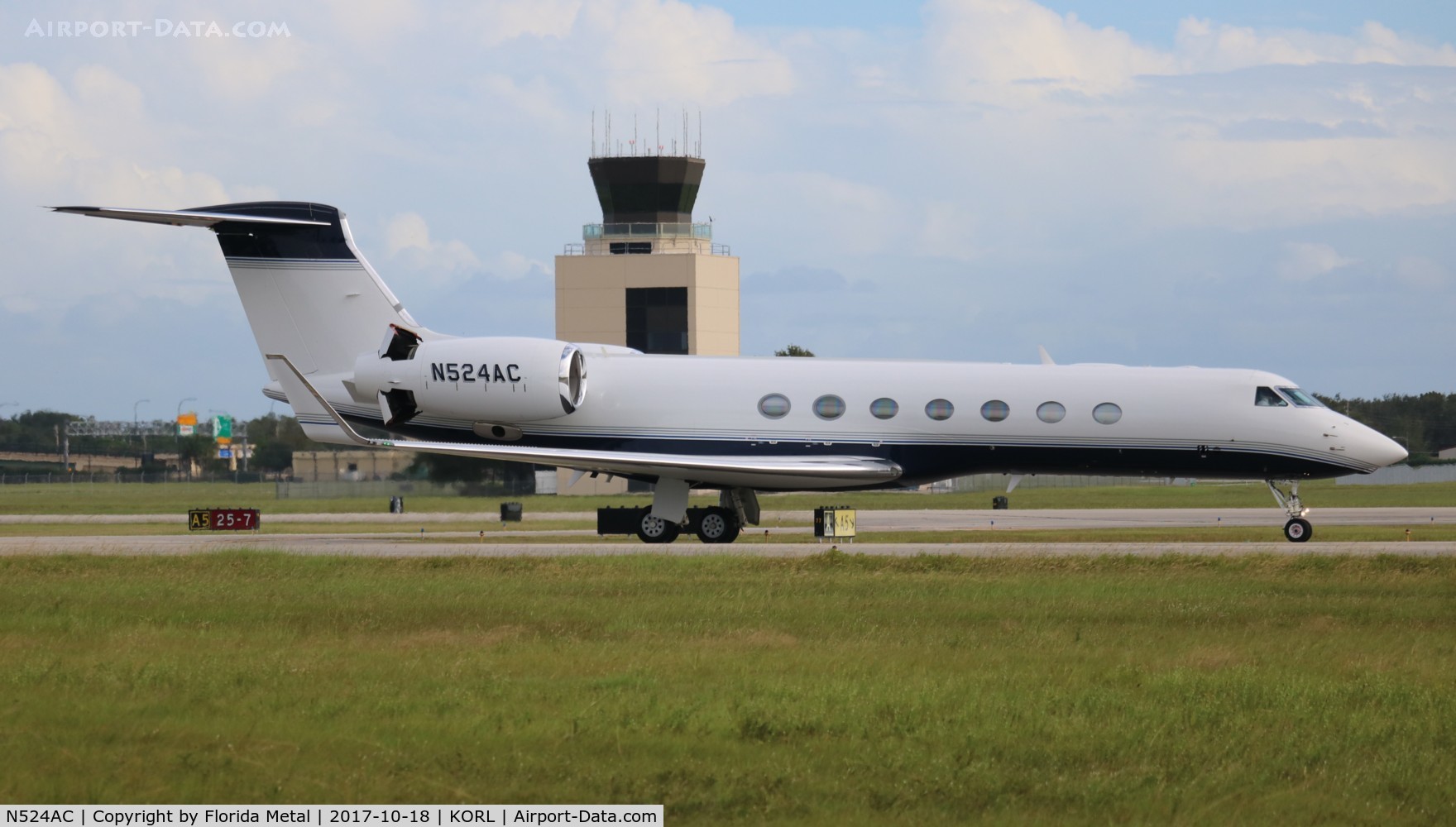 N524AC, 2013 Gulfstream Aerospace GV-SP (G550) C/N 5433, G550 zx