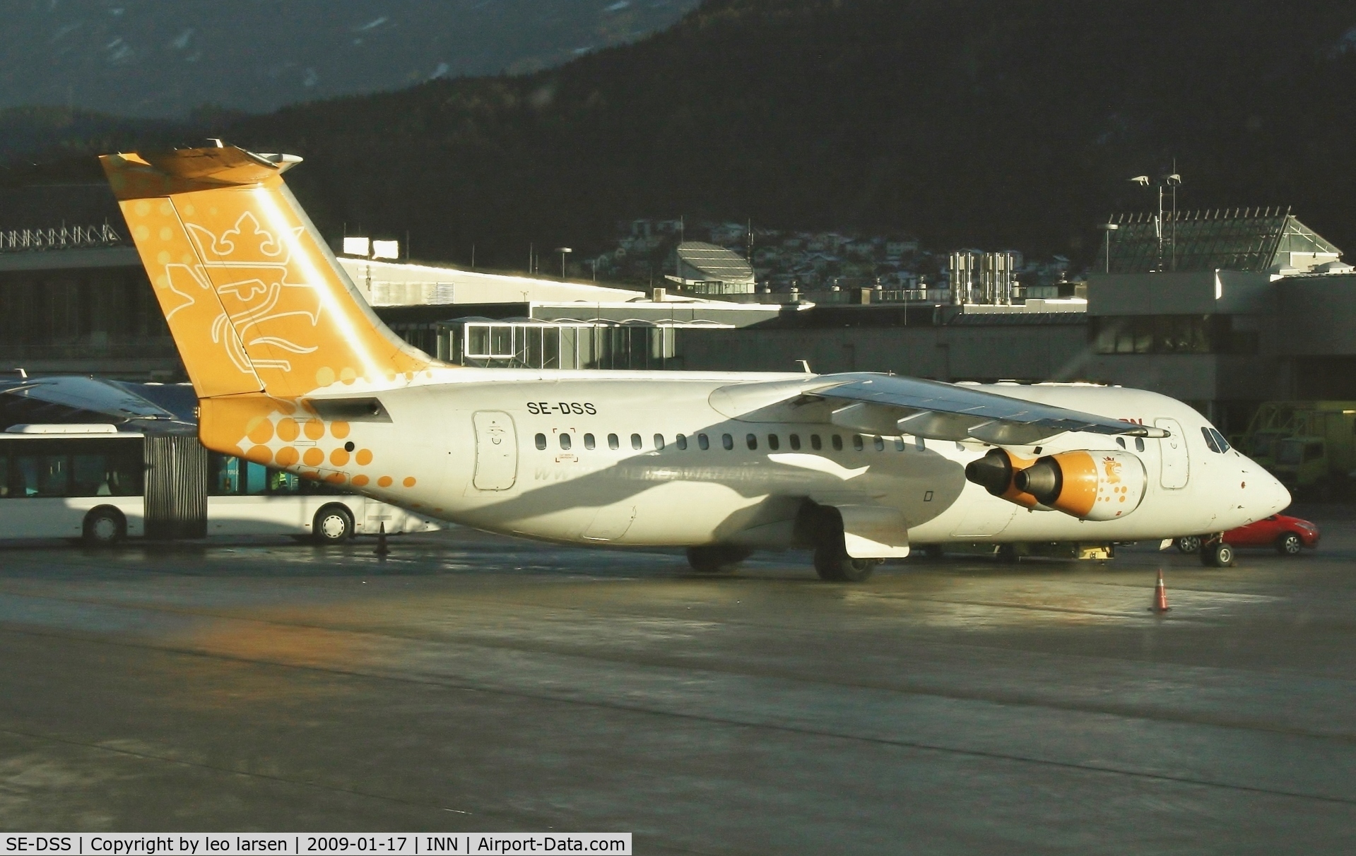 SE-DSS, 1994 British Aerospace Avro 146-RJ100 C/N E3245, Innsbruck 17.1.2009