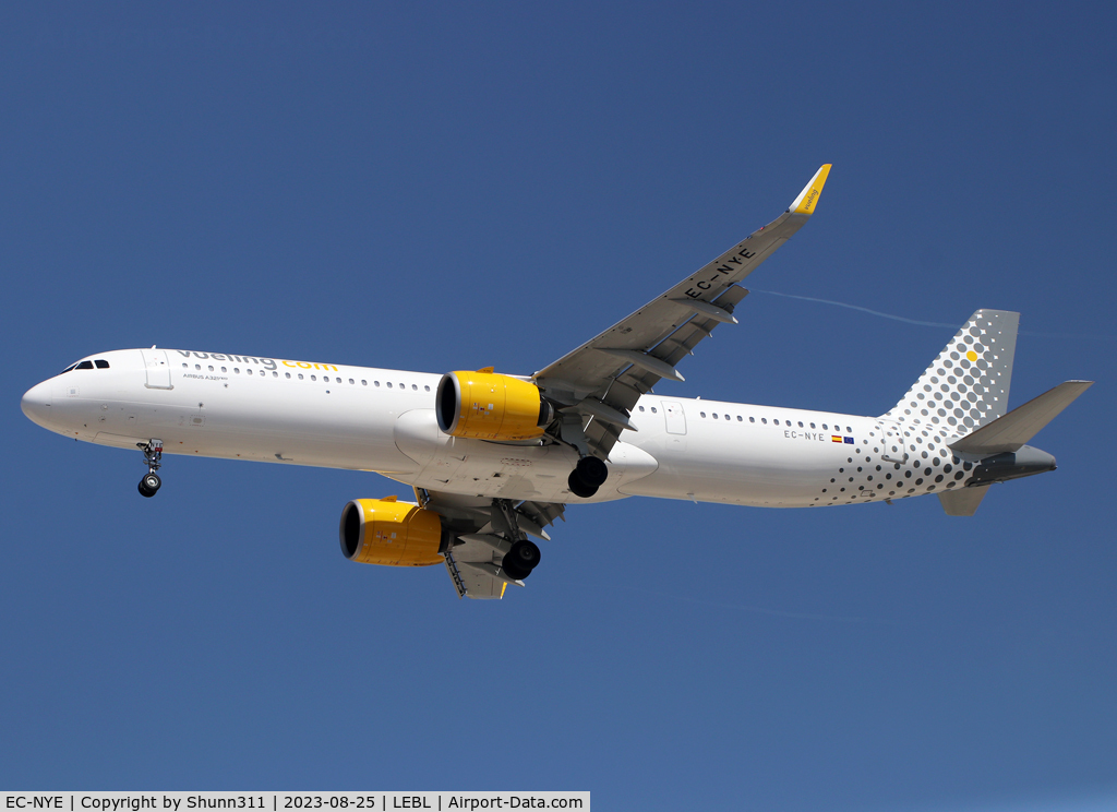 EC-NYE, 2023 Airbus A321-271NX C/N 11337, Landing rwy 24R