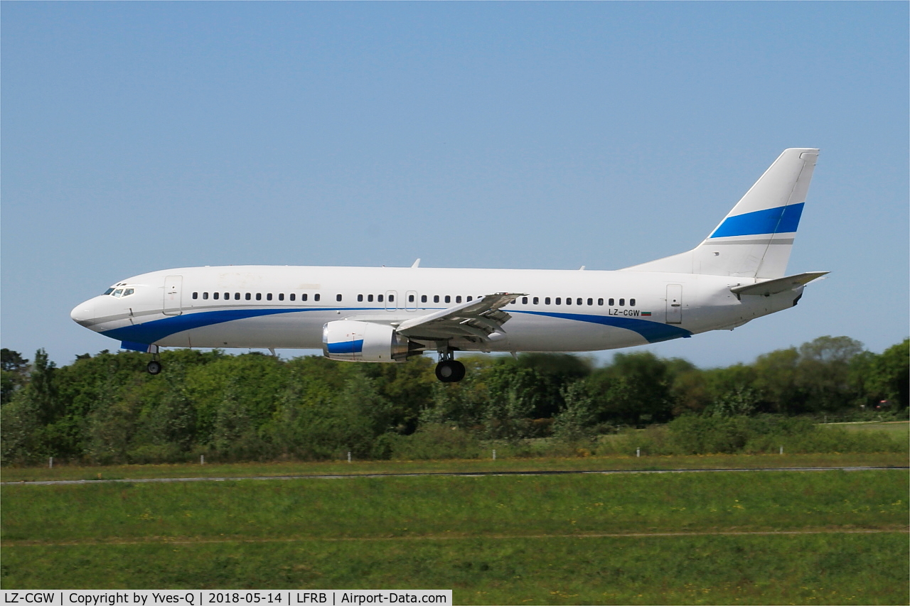 LZ-CGW, 1996 Boeing 737-46J C/N 28038, Boeing 737-46J, Landing rwy 25L, Brest-Bretagne airport (LFRB-BES)