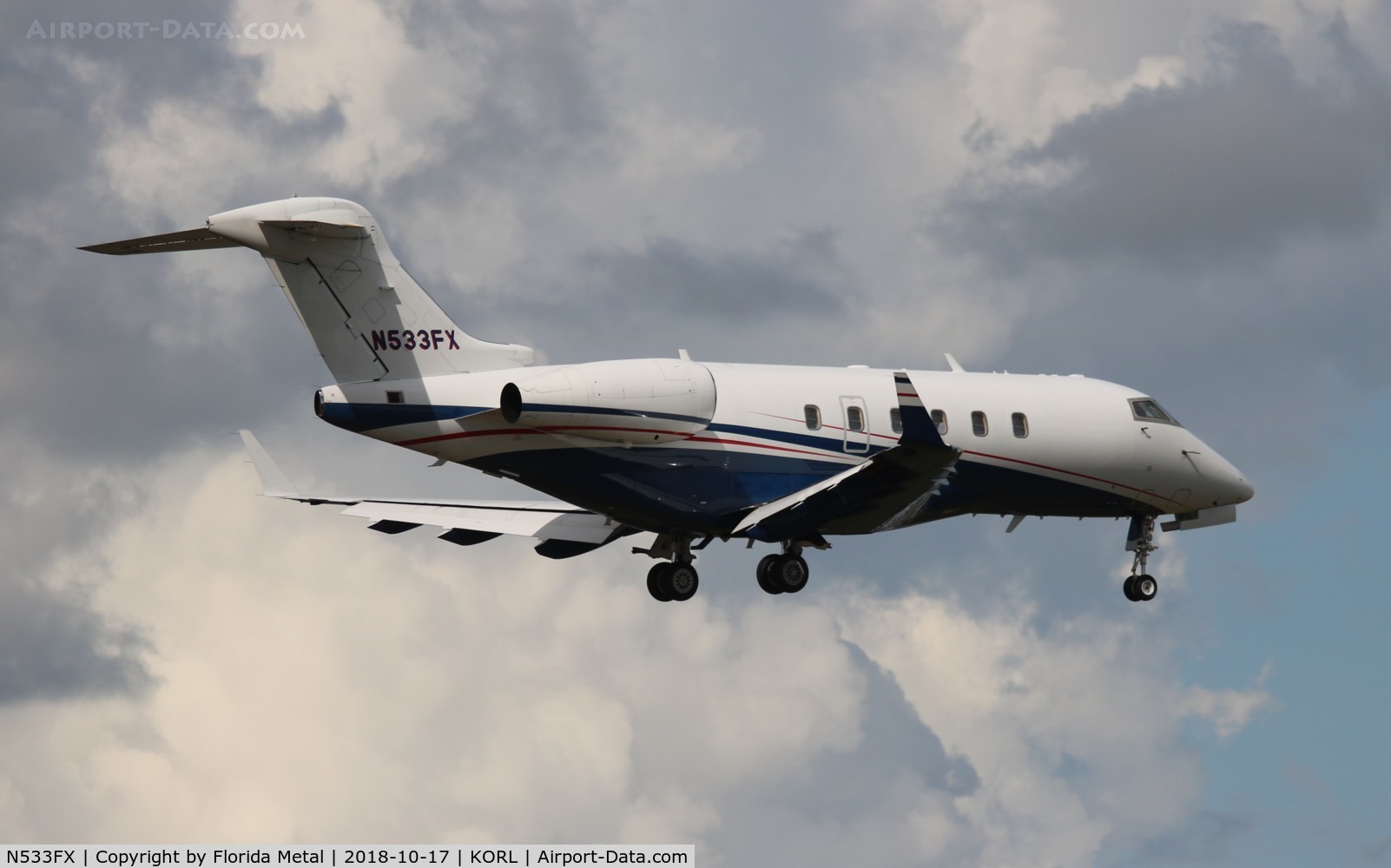 N533FX, 2007 Bombardier Challenger 300 (BD-100-1A10) C/N 20160, Challenger 300 zx