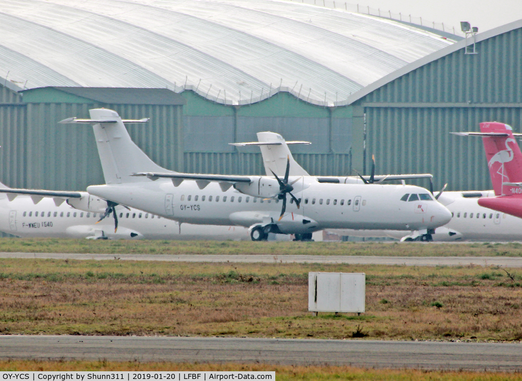 OY-YCS, 2012 ATR 72-600 C/N 1033, Stored in all white whitout titles... Ex. PR-ATU