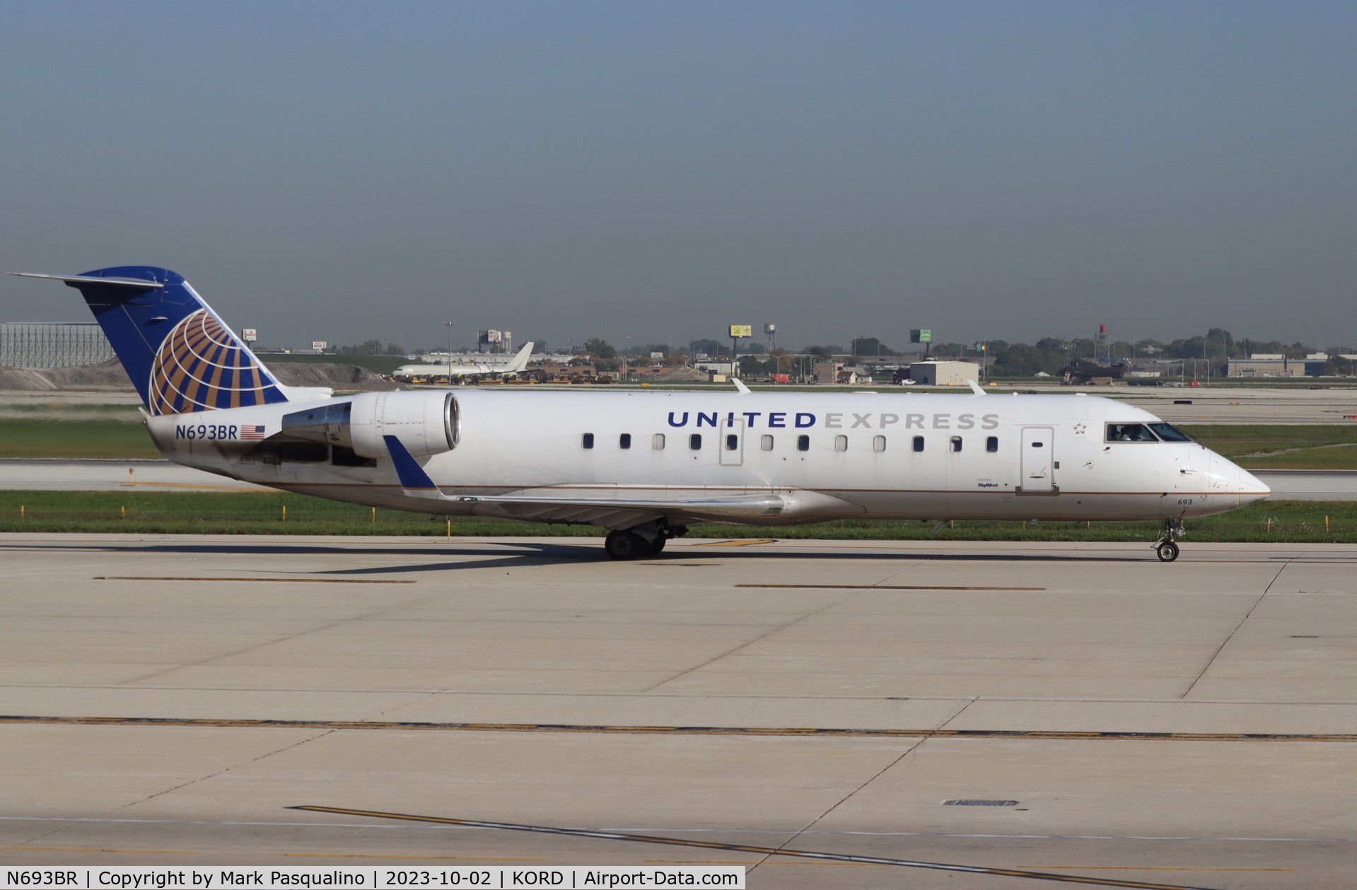N693BR, 2003 Bombardier CRJ-200ER (CL-600-2B19) C/N 7761, CL-600-2B19