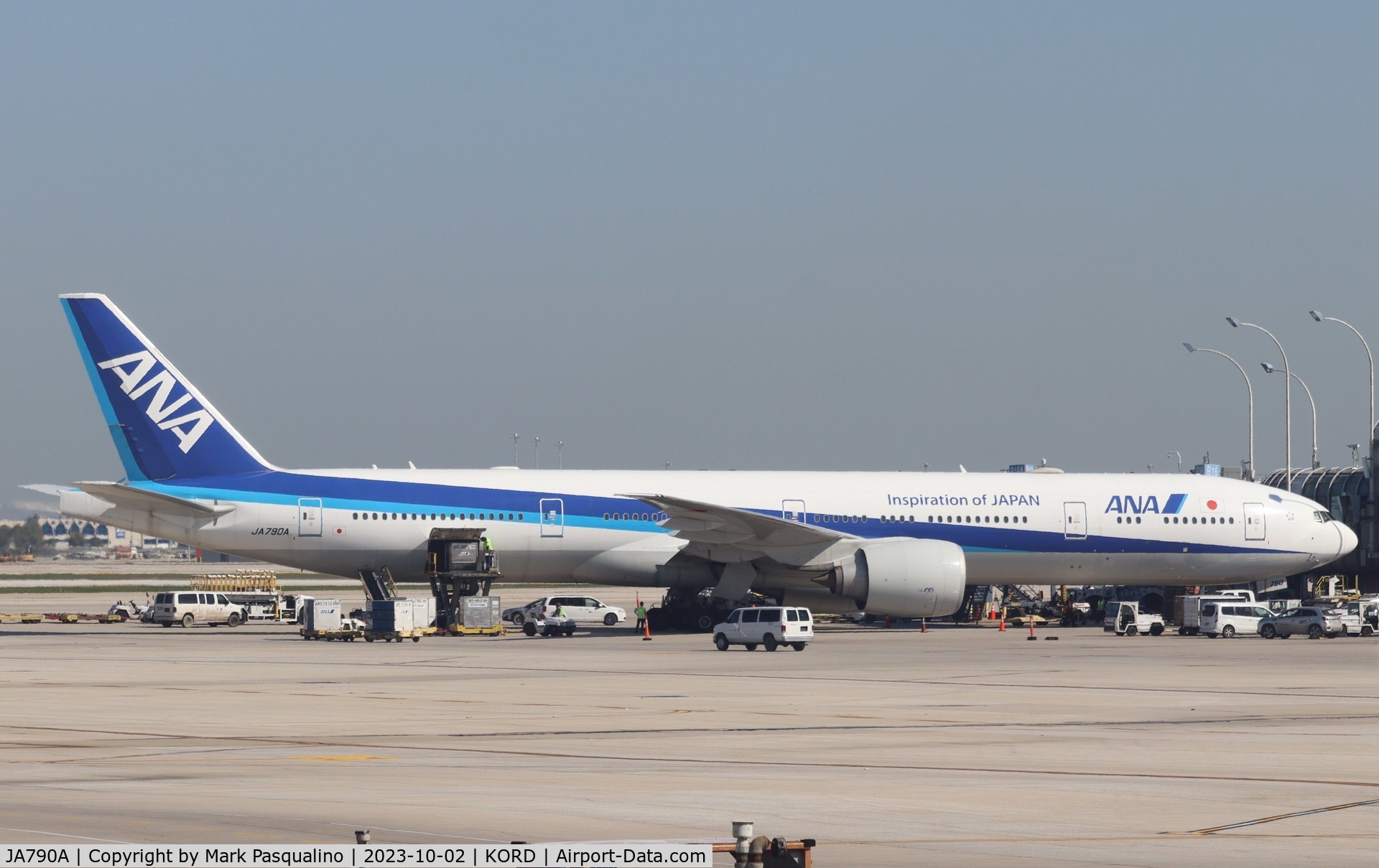 JA790A, 2015 Boeing 777-381/ER C/N 60136, Boeing 777-381/ER