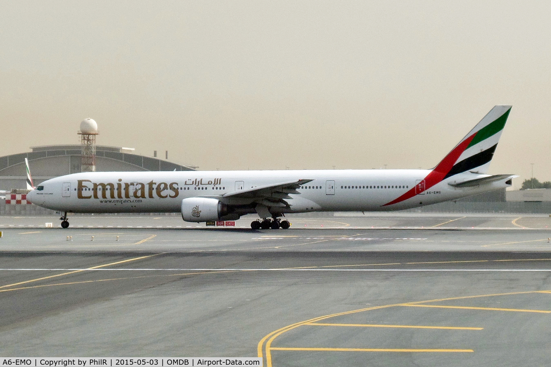 A6-EMO, 2000 Boeing 777-31H C/N 28680, A6-EMO 2000 B777-300 Emirates DXB