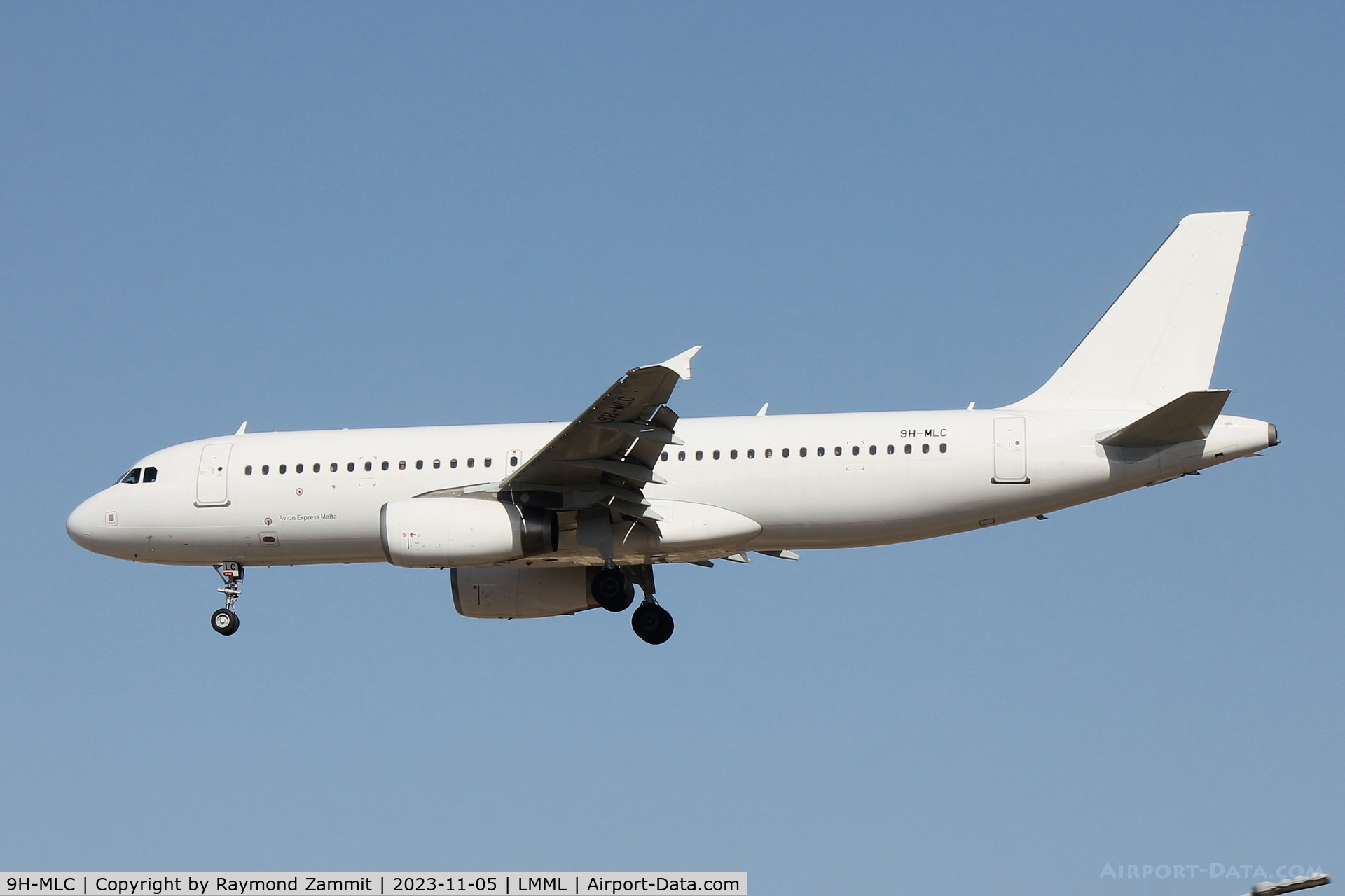 9H-MLC, 2011 Airbus A320-232 C/N 4645, A320 9H-MLC Avion Express Malta