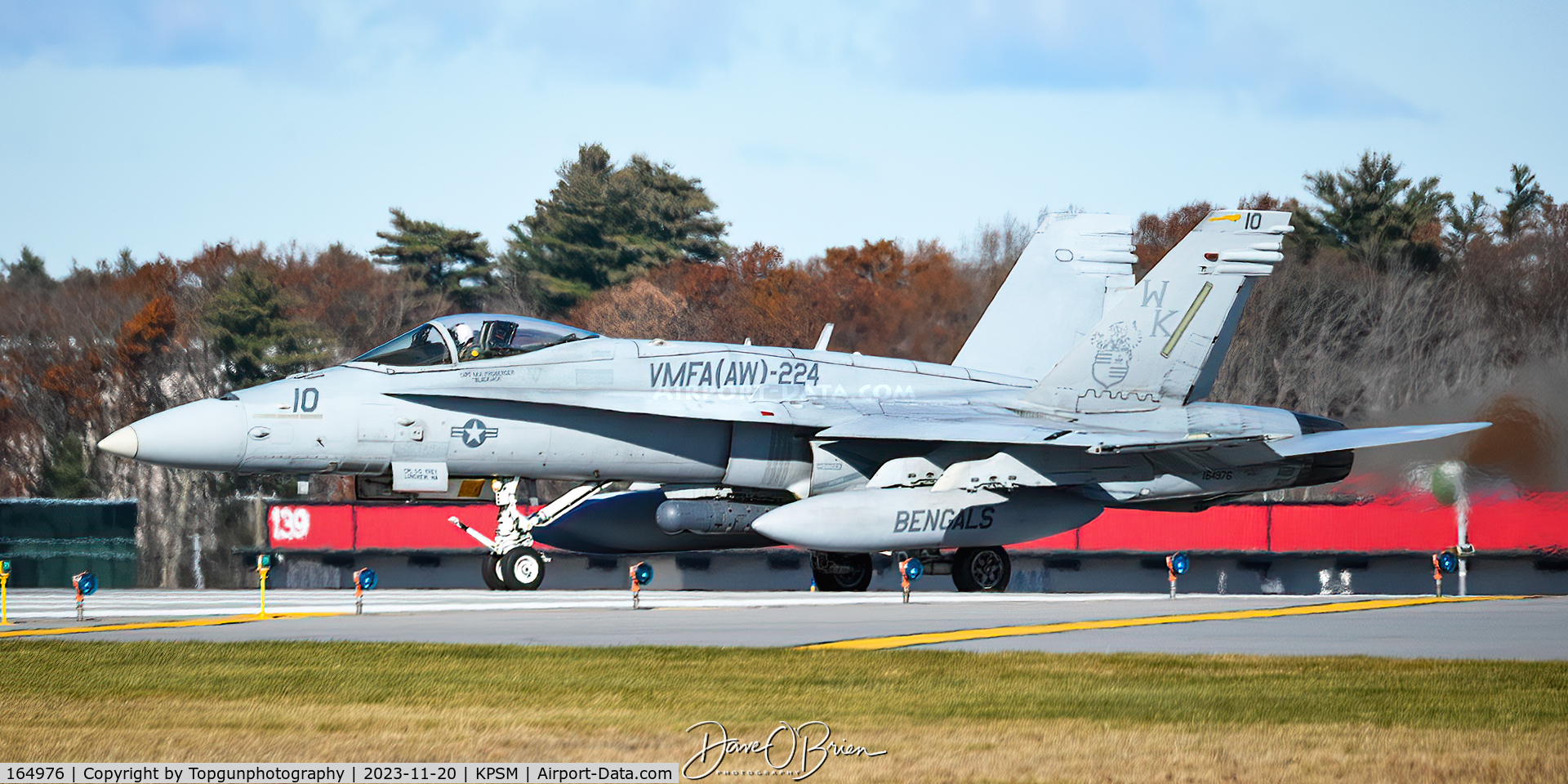 164976, McDonnell Douglas F/A-18C Hornet C/N 1279/C391, BENGAL41 taking RW34