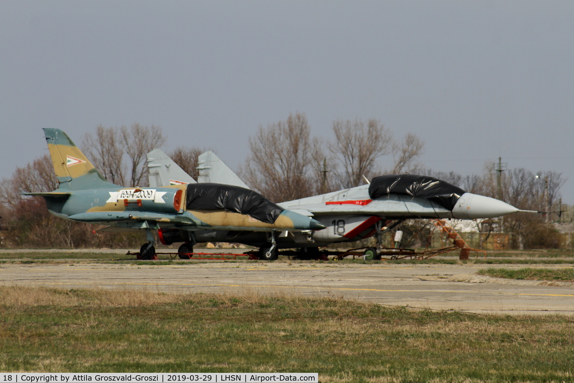 18, Mikoyan-Gurevich MiG-29B Fulcrum C/N 2960535189/4704, LHSN - Szolnok Air Base Hungary