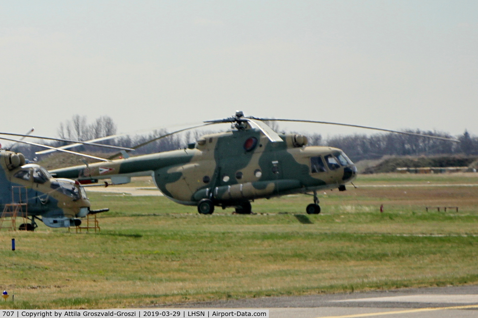 707, 1989 Mil Mi-17TPB C/N 220P02, LHSN - Szolnok Air Base Hungary