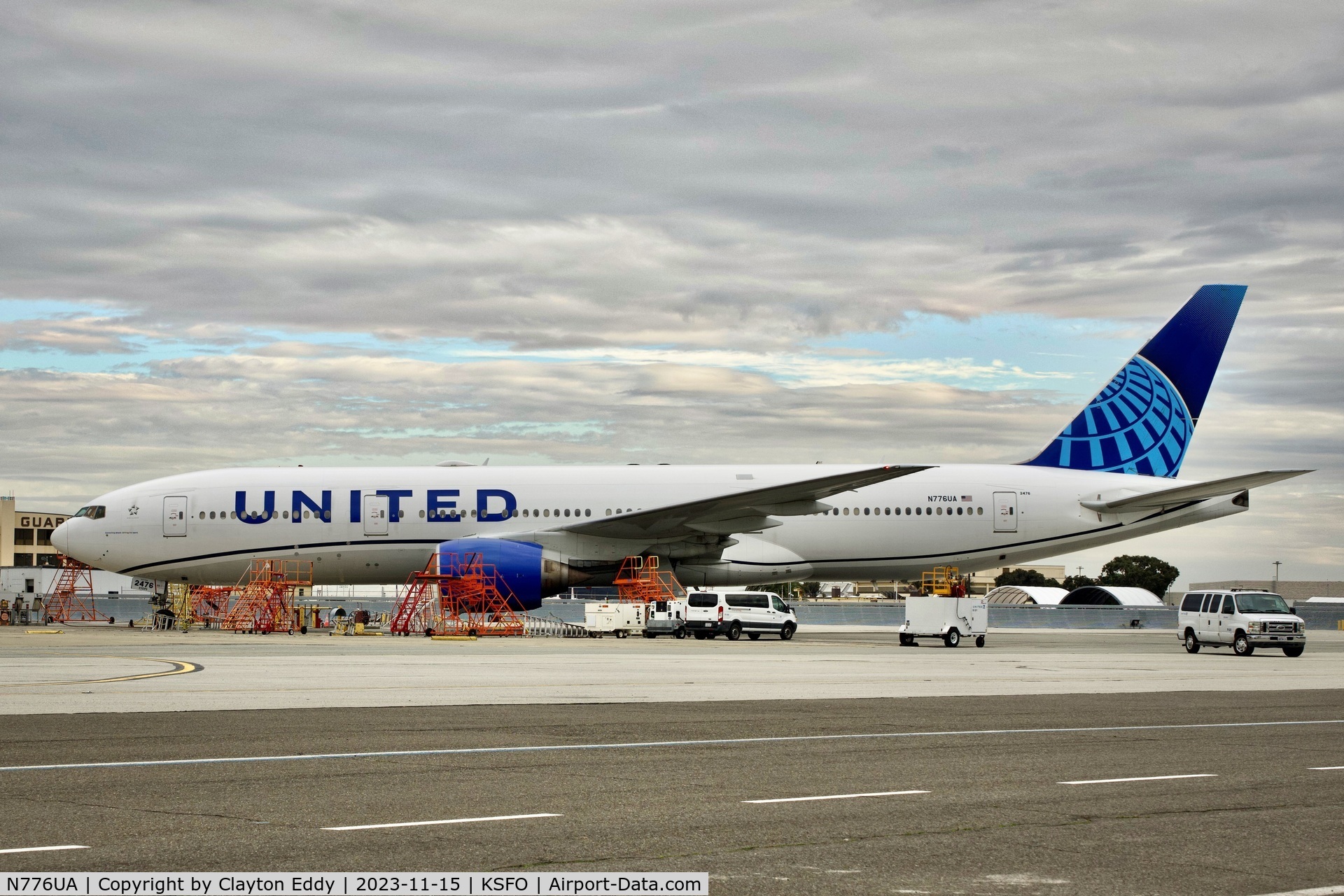 N776UA, 1996 Boeing 777-222 C/N 26937, SFO 2023.