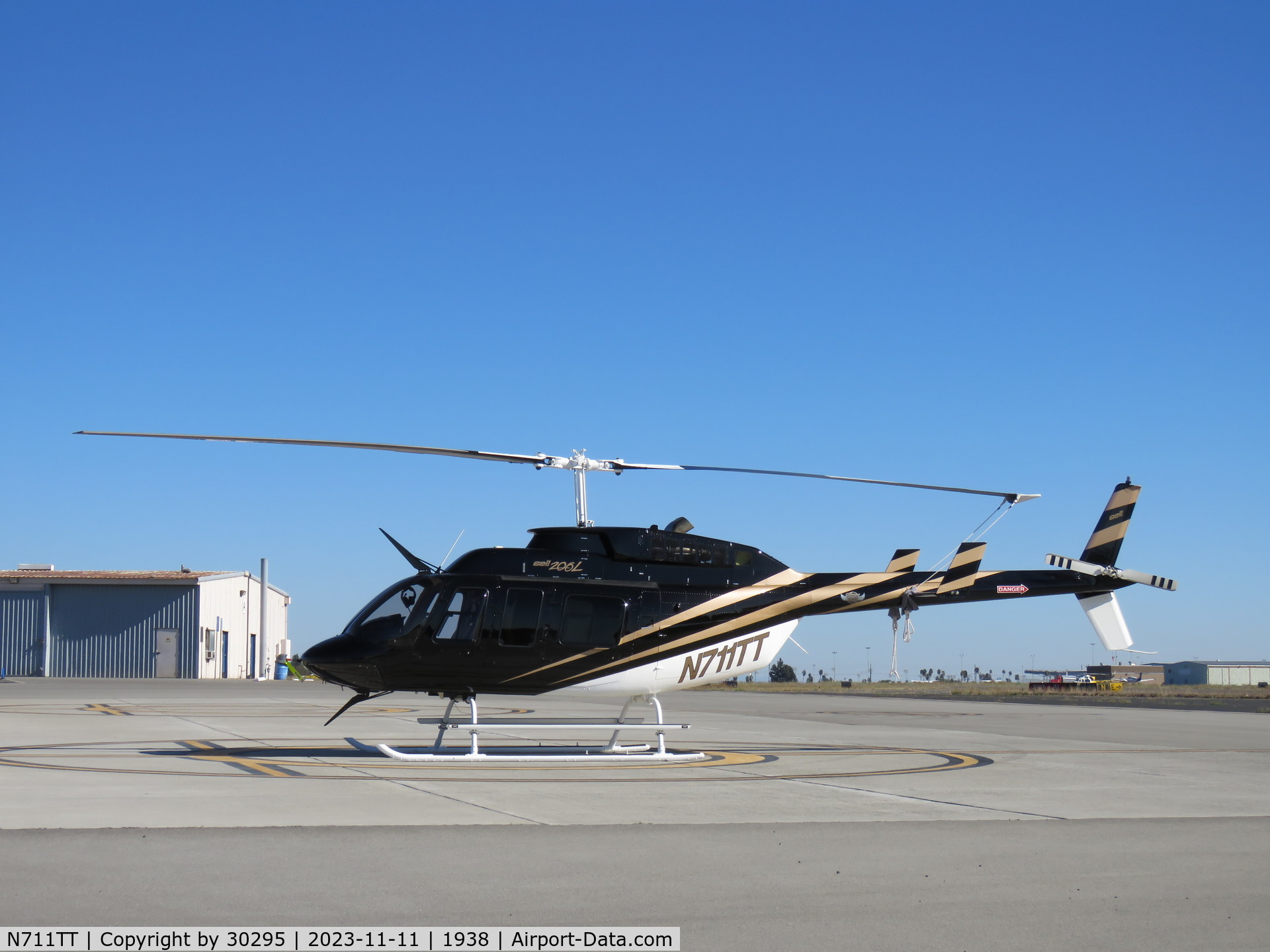 N711TT, 1991 Bell 206L-3 LongRanger III C/N 51433, Parked