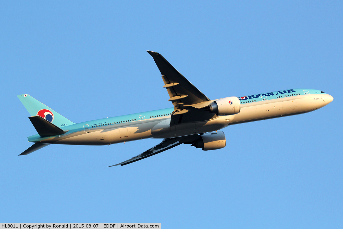 HL8011, 2015 Boeing 777-3B5/ER C/N 42123, at fra