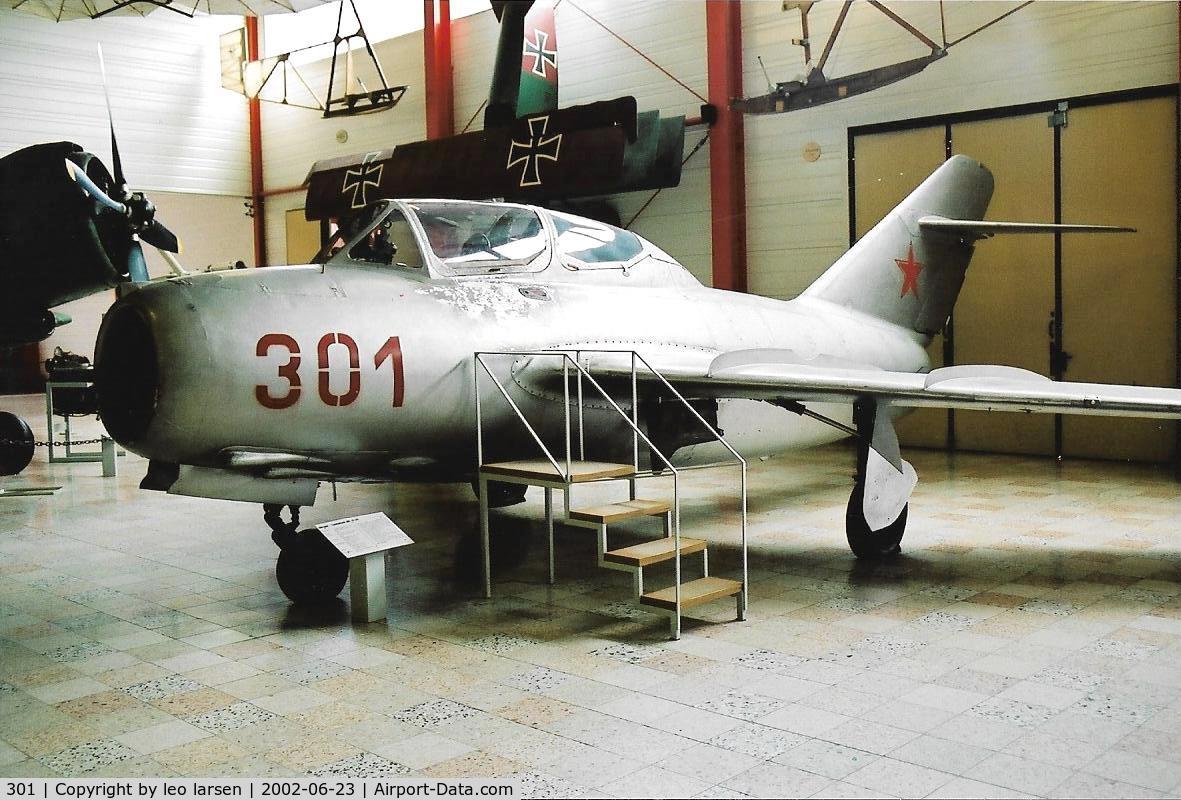 301, Mikoyan-Gurevich MiG-15UTI C/N 1A3501, Hermeskeil 23.6.2002