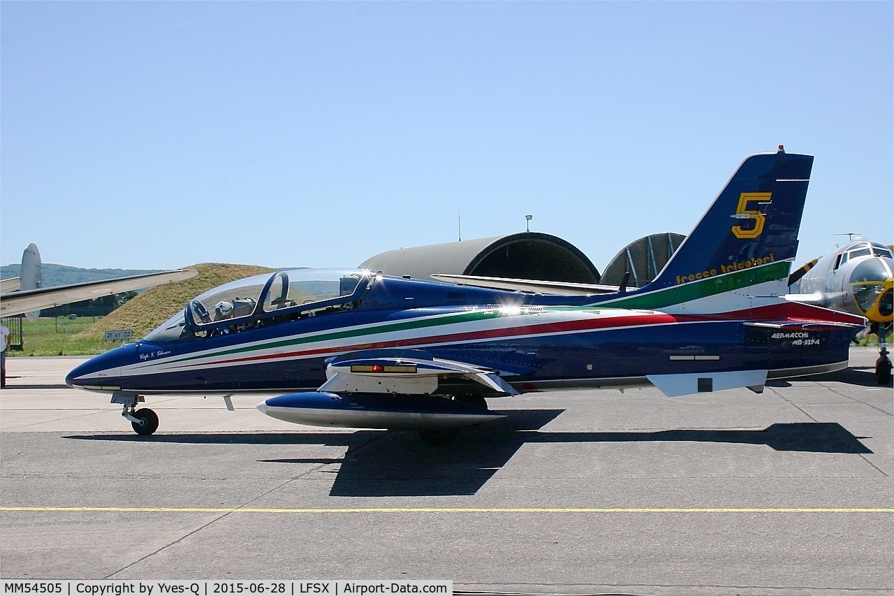 MM54505, Aermacchi MB-339A C/N 6716/111/AA053, Aermacchi MB-339PAN, N°5 of Frecce Tricolori Aerobatic Team 2015, Taxiing, Luxeuil-Saint Sauveur Air Base 116 (LFSX)