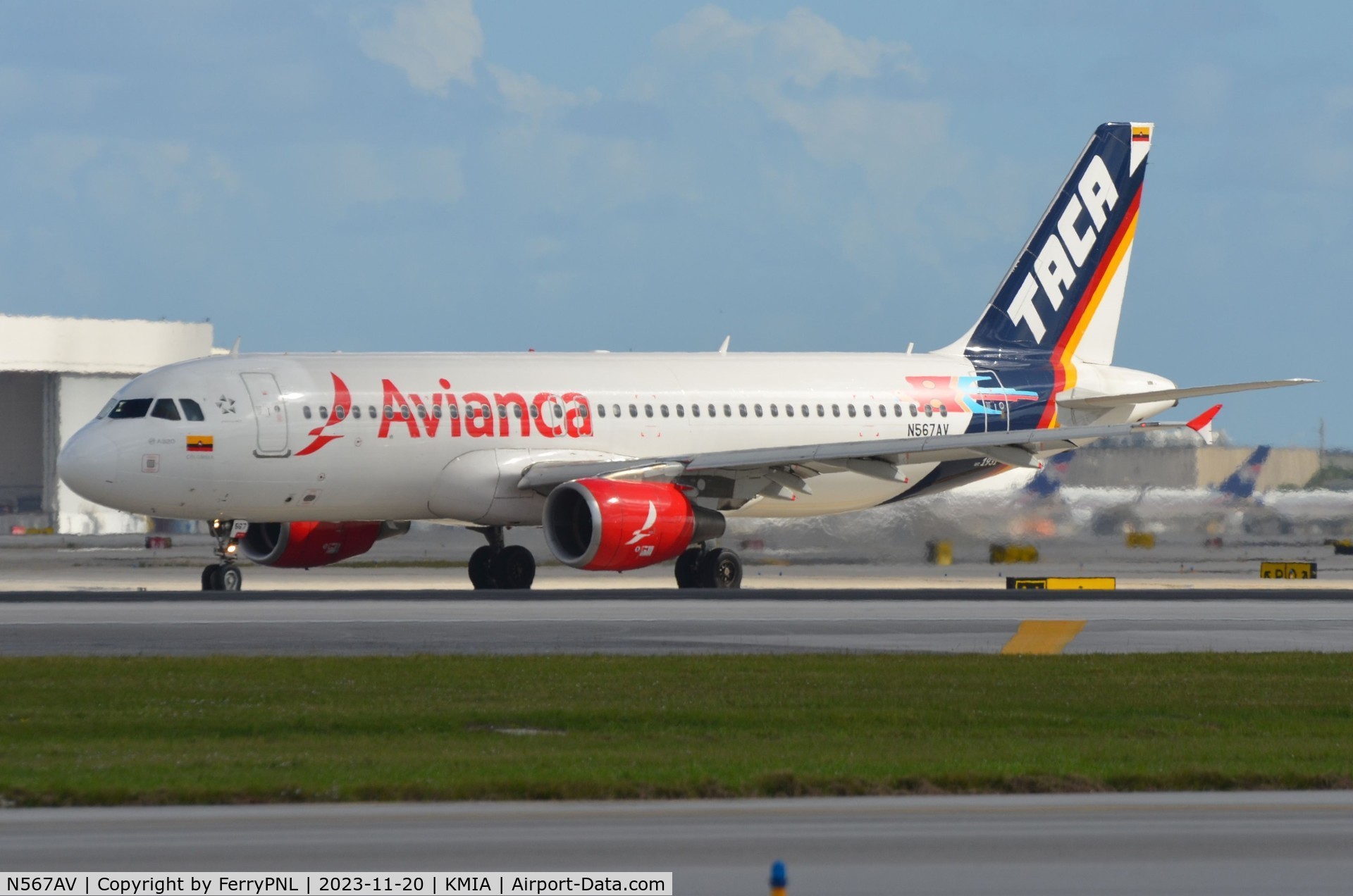 N567AV, 2011 Airbus A320-214 C/N 4567, Avianca A320 with TACA  retro tail for departure