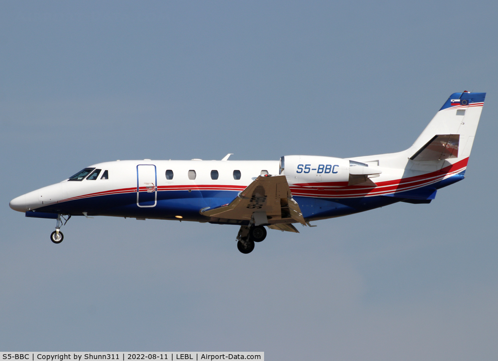 S5-BBC, 2014 Cessna 560 Citation Excel XLS+ C/N 560-6173, Landing rwy 24R