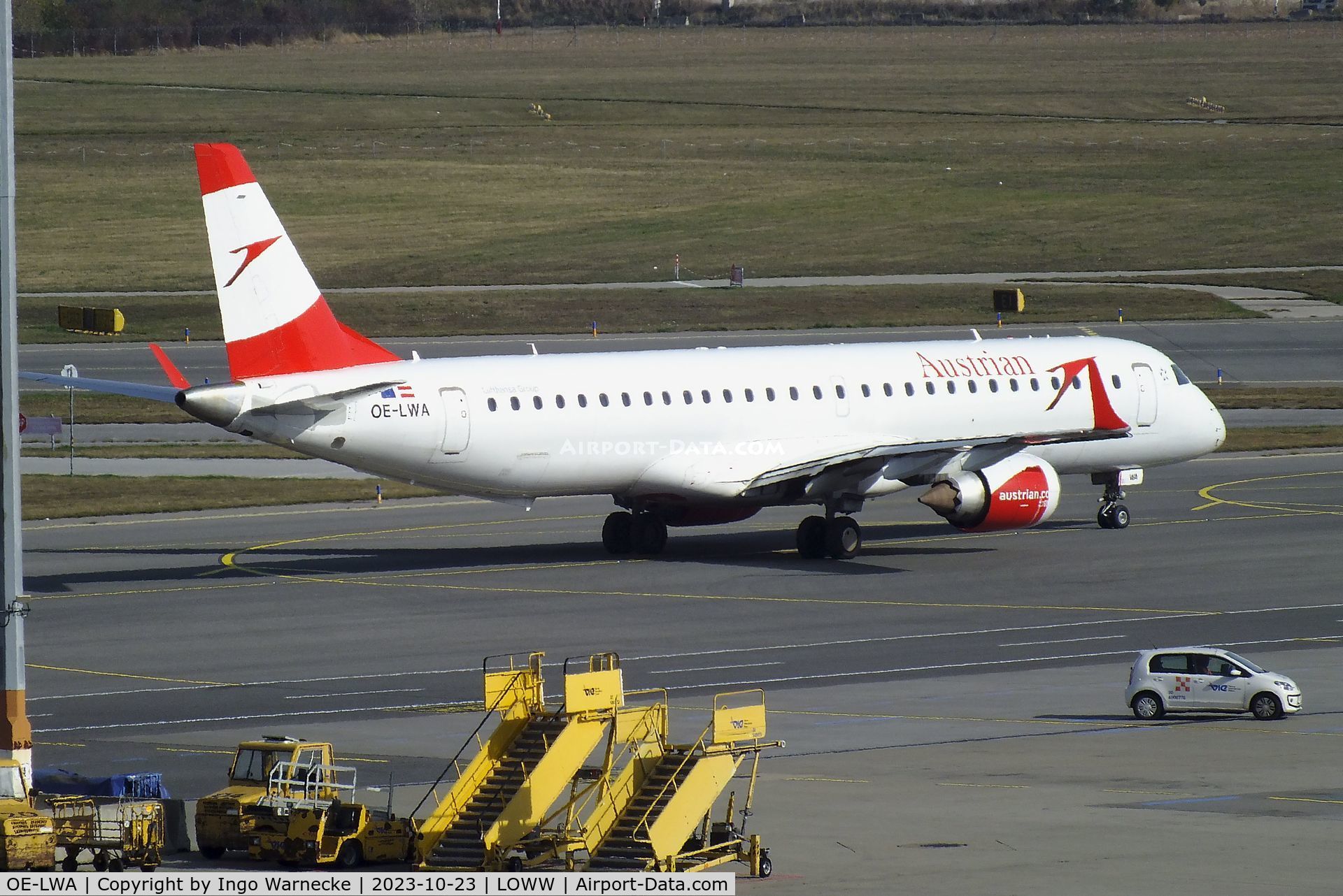 OE-LWA, 2009 Embraer 190LR (ERJ-190-200LR) C/N 19000314, EMBRAER 195LR (ERJ-190-200LR) of Austrian Airlines at Wien-Schwechat airport
