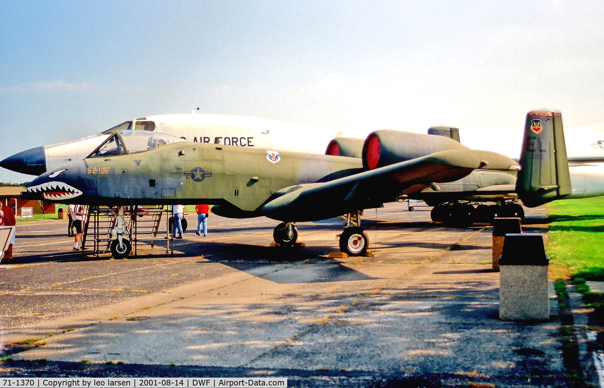 71-1370, 1971 Fairchild Republic YA-10A Thunderbolt II C/N 02 (Prototype), Dayton-Wright-Patterson AFB .Air Force museum14.8.2001.
With falsely painted s/n 79-0223