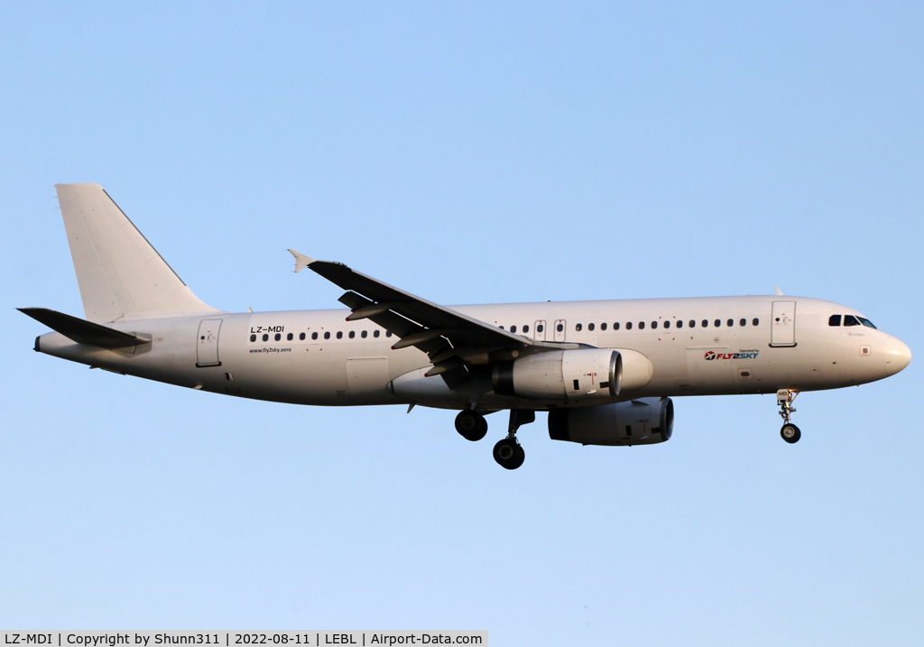 LZ-MDI, 2008 Airbus A320-233 C/N 3378, Landing rwy 24R... Air Arabia summer lease...