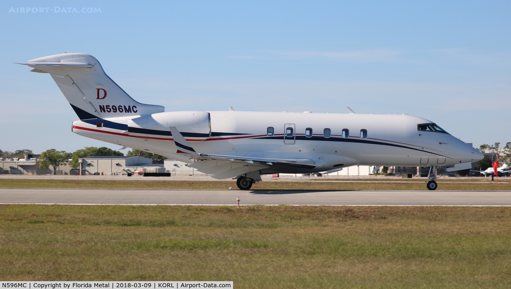 N596MC, 2004 Bombardier Challenger 300 (BD-100-1A10) C/N 20027, Challenger 300 zx