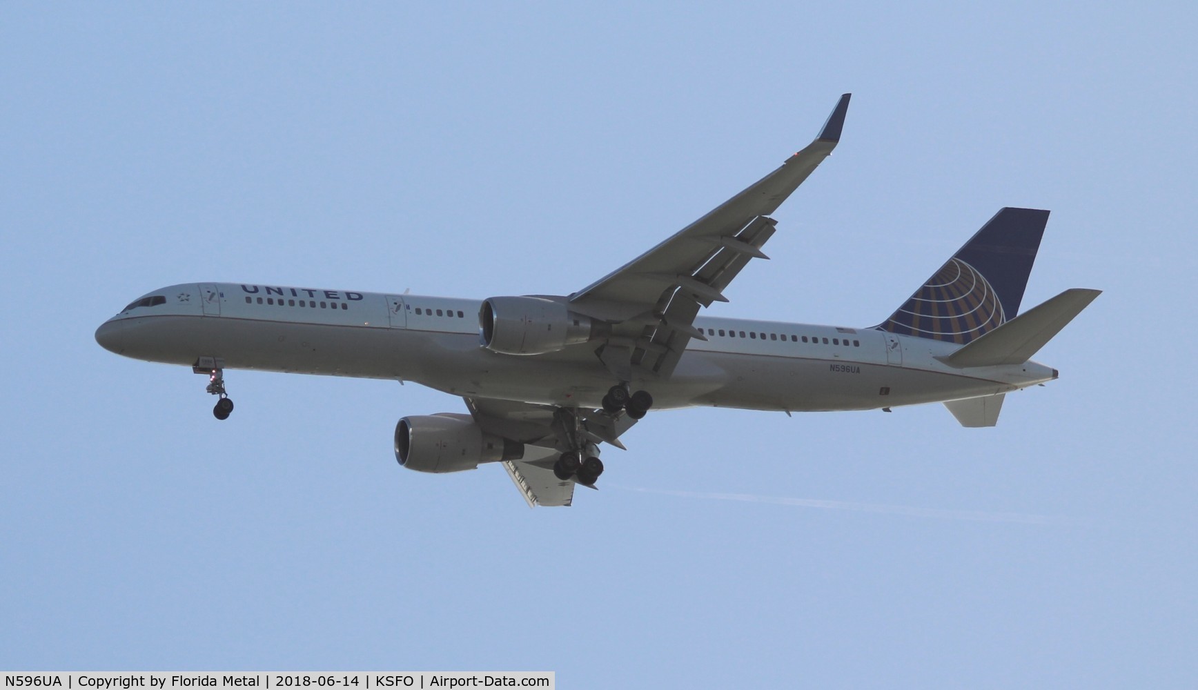 N596UA, 1998 Boeing 757-222 C/N 28749, UAL 752 zx