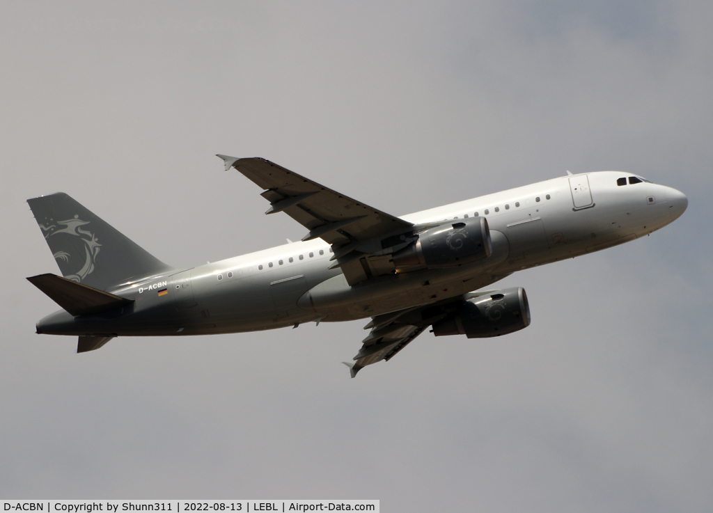 D-ACBN, 2008 Airbus A319-115CJ C/N 3243, Climbing after take from rwy 06R