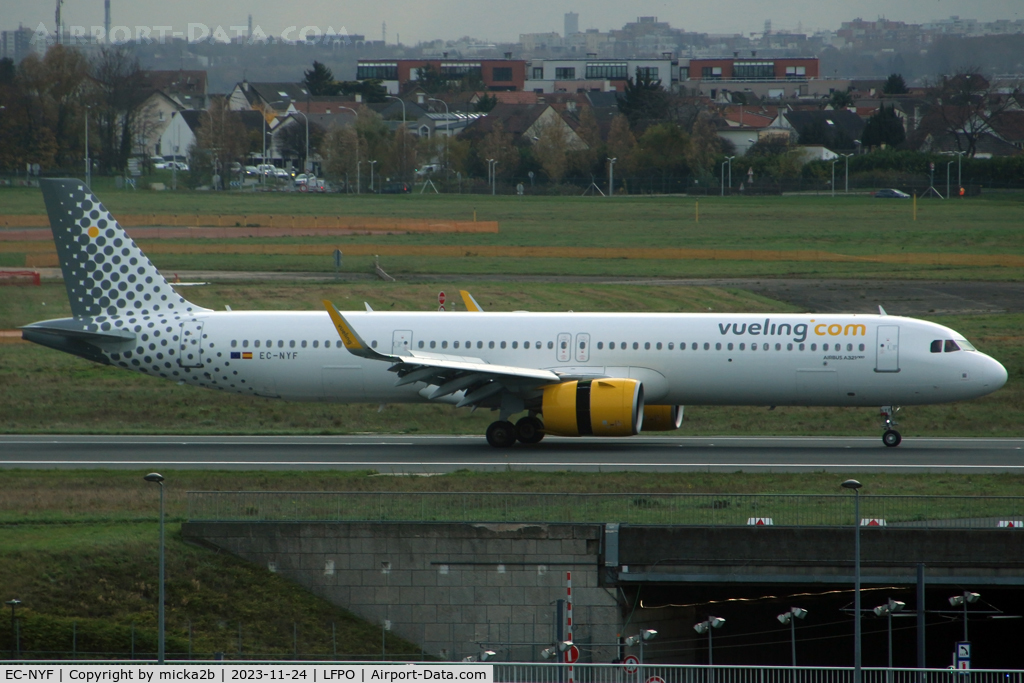 EC-NYF, Airbus 321-271NX C/N 11377, Taxiing