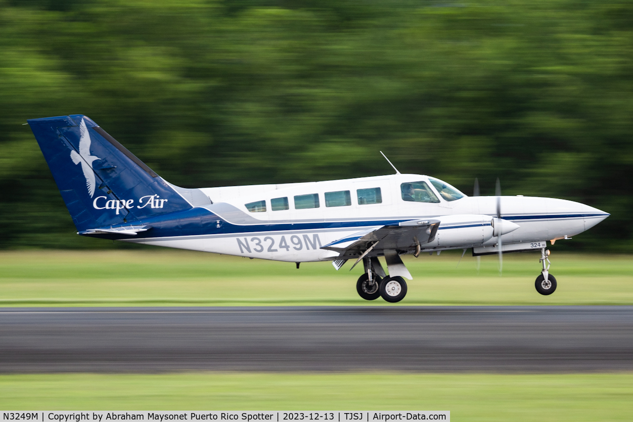 N3249M, Cessna 402C C/N 402C0296, New on the fleet of Cape Air