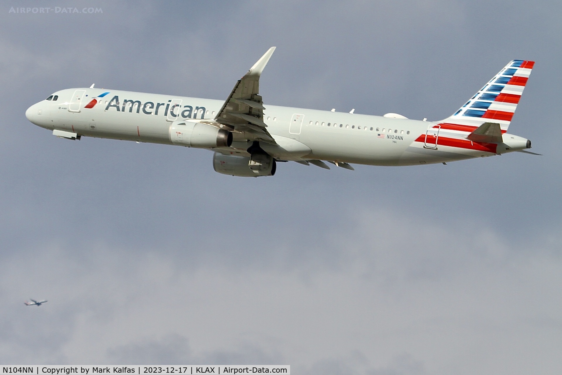 N104NN, 2013 Airbus A321-231 C/N 5895, A321 American Airlines Airbus A321 N104NN AAL274 LAX-JFK