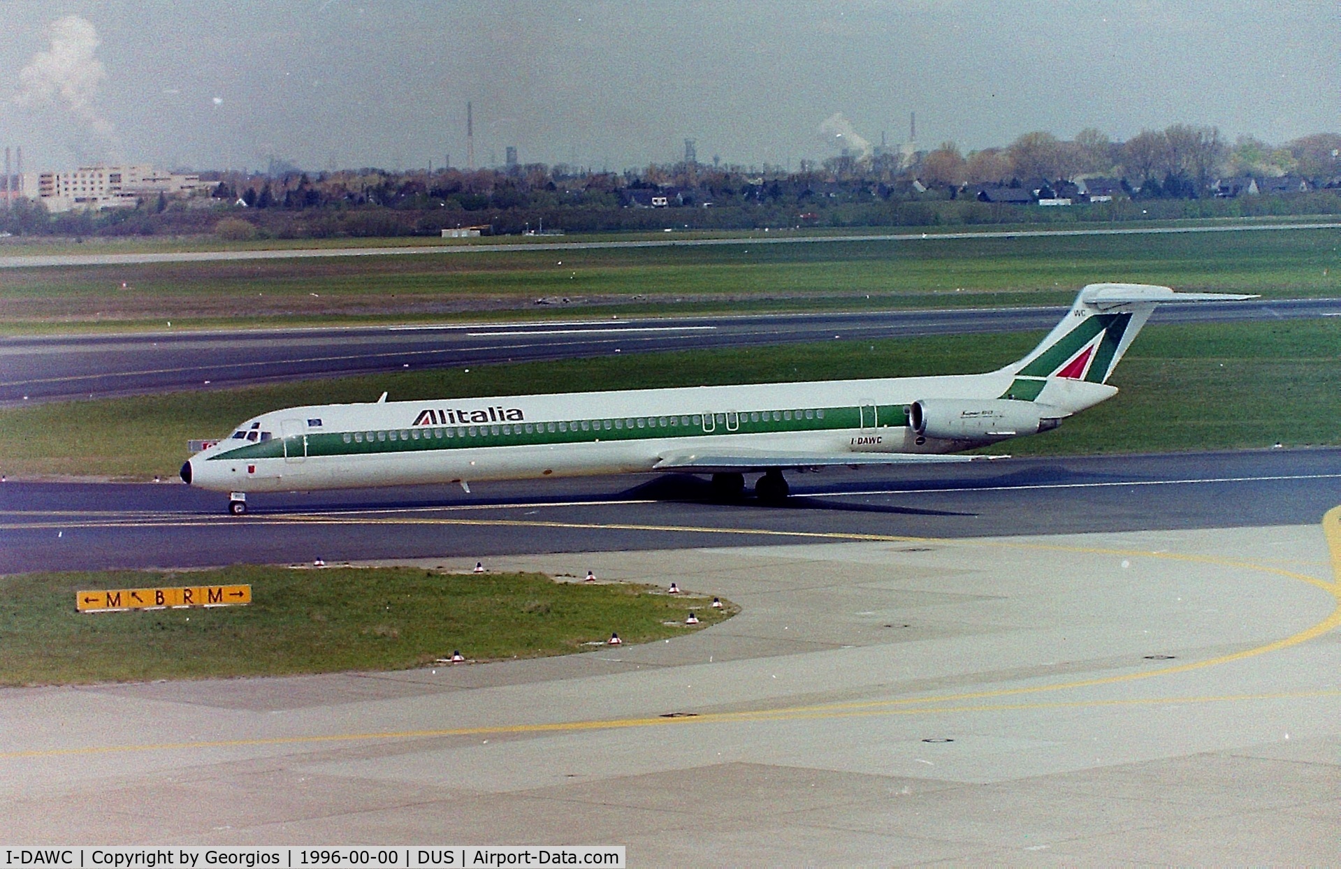 I-DAWC, 1984 McDonnell Douglas MD-82 (DC-9-82) C/N 49198/1142, Düsseldorf Airport 1996