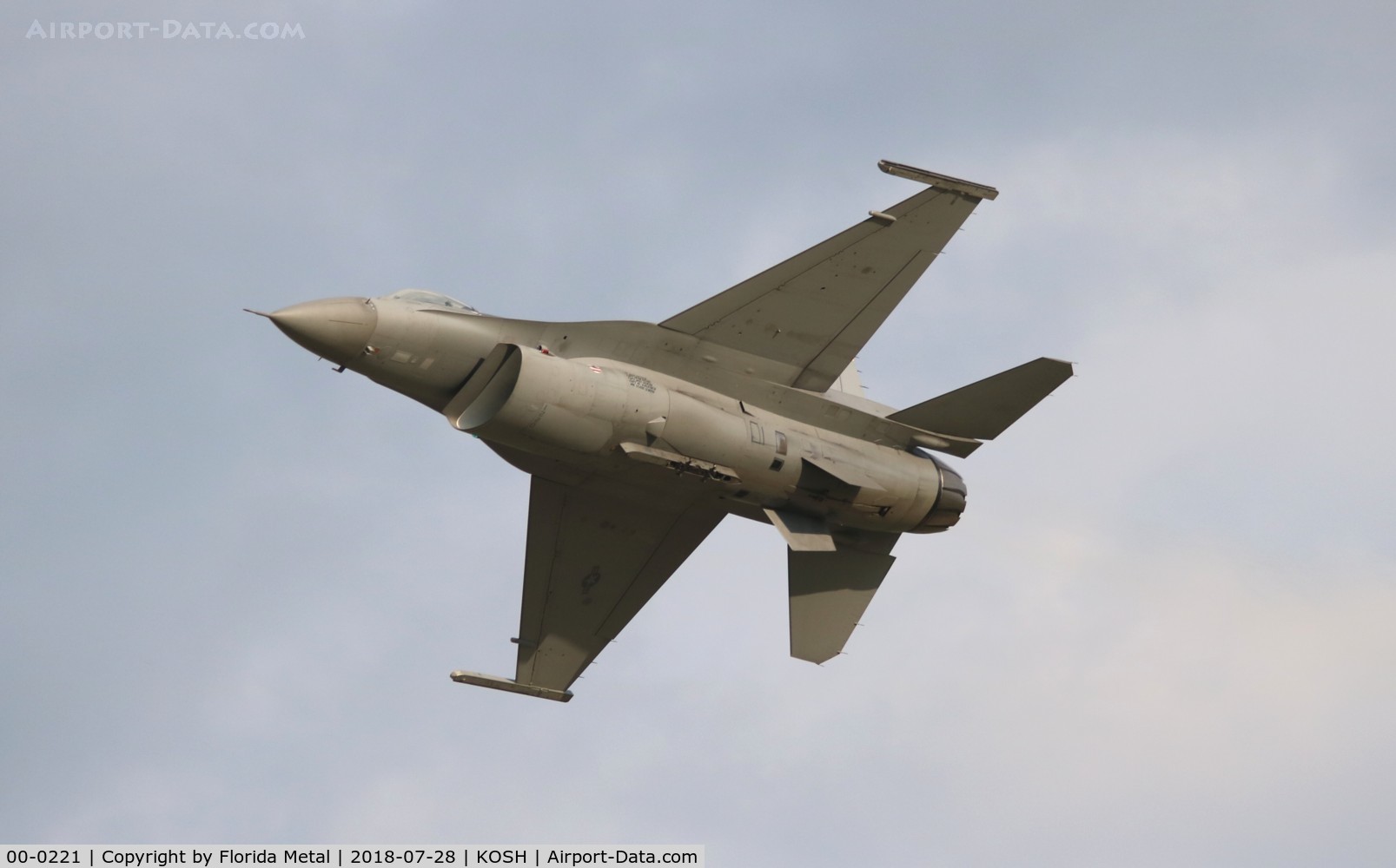 00-0221, Lockheed Martin F-16CM Fighting Falcon C/N CC-183, OSH 2018 zx