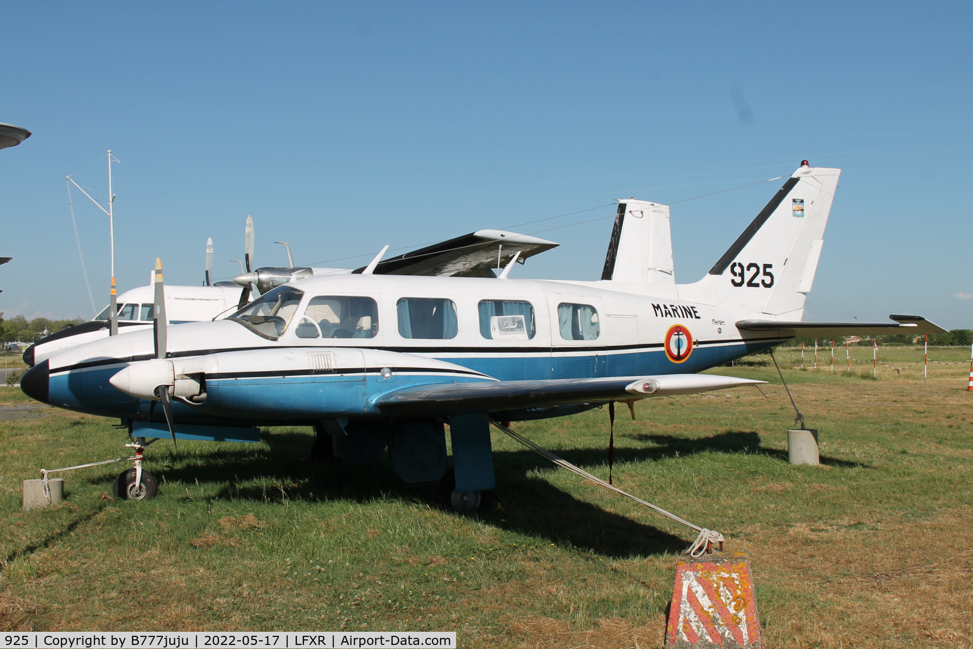 925, Piper PA-31-310 B Navajo C/N 31-7300925, at Musée de l'Aéronautique Navale