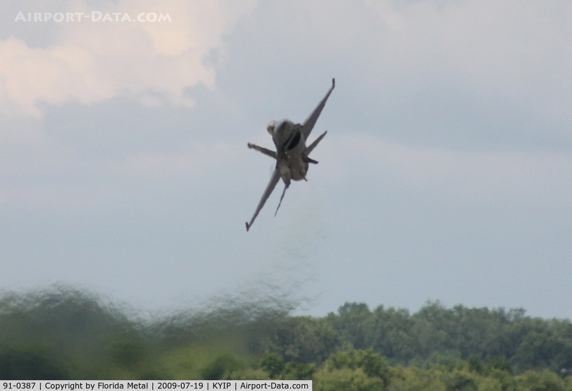 91-0387, 1991 General Dynamics F-16CM Fighting Falcon C/N CC-85, Thunder Over Michigan 2009 zx
