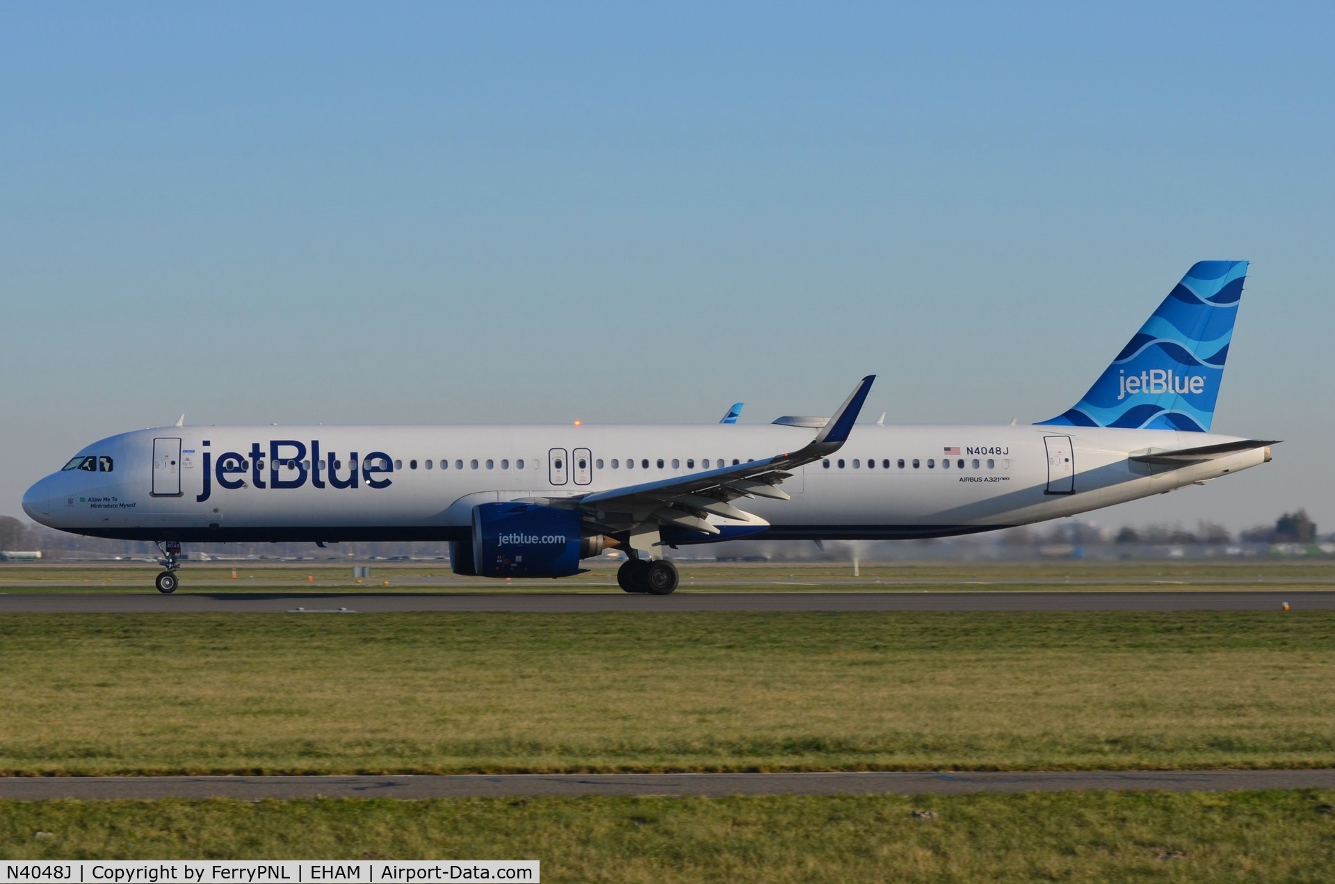 N4048J, 2021 Airbus A321-271NX C/N 10446, Departure of JetBlue A321N to BOS