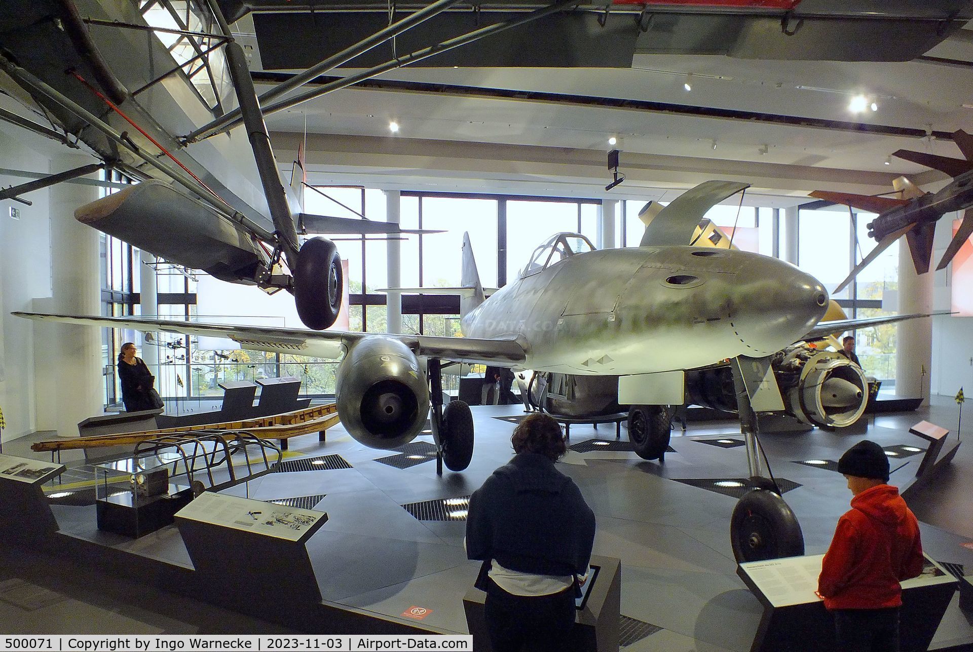 500071, 1945 Messerschmitt Me 262A-1a Schwalbe C/N 500071, Messerschmitt Me 262A at Deutsches Museum, München (Munich)
