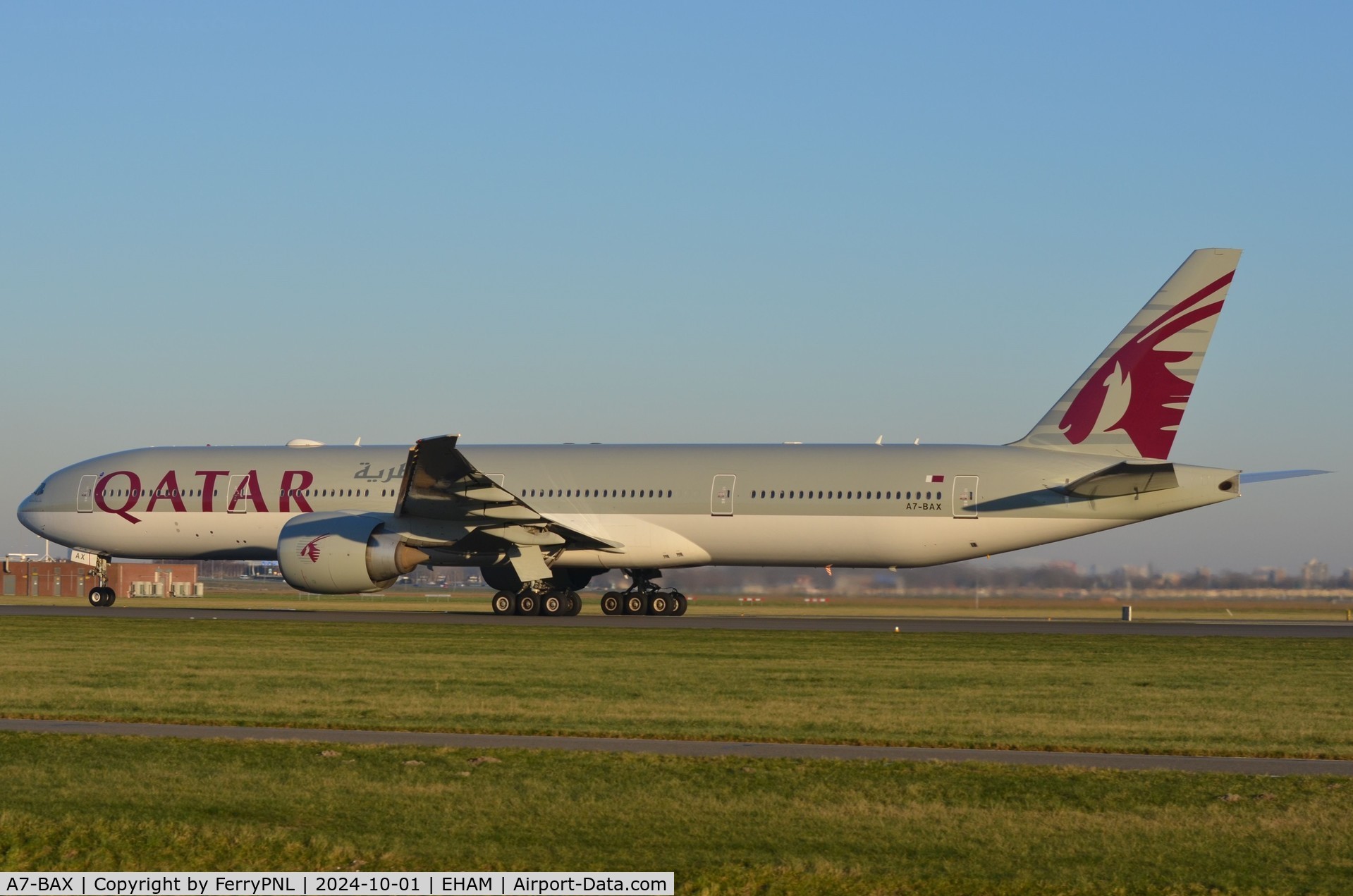 A7-BAX, 2012 Boeing 777-3DZ/ER C/N 41780, Qatar B773 departing AMS