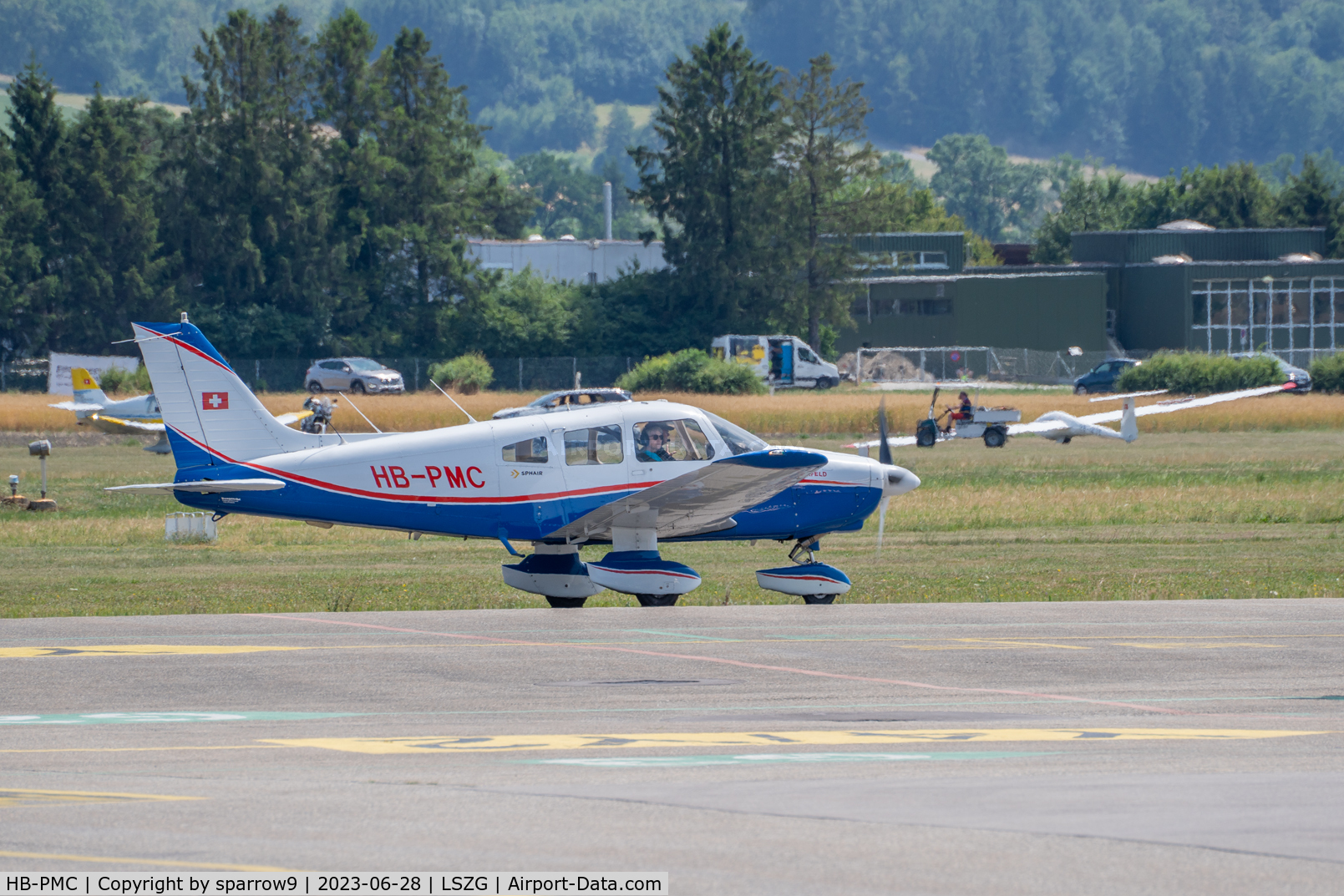 HB-PMC, 1989 Piper PA-28-161 C/N 2816077, With a new paint-scheme. HB-registered since 1989-02-15.