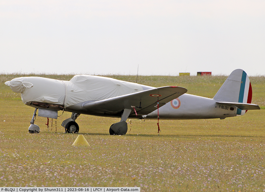 F-BLQU, 1948 Nord 1101 Noralpha C/N 136, Parked in the grass...