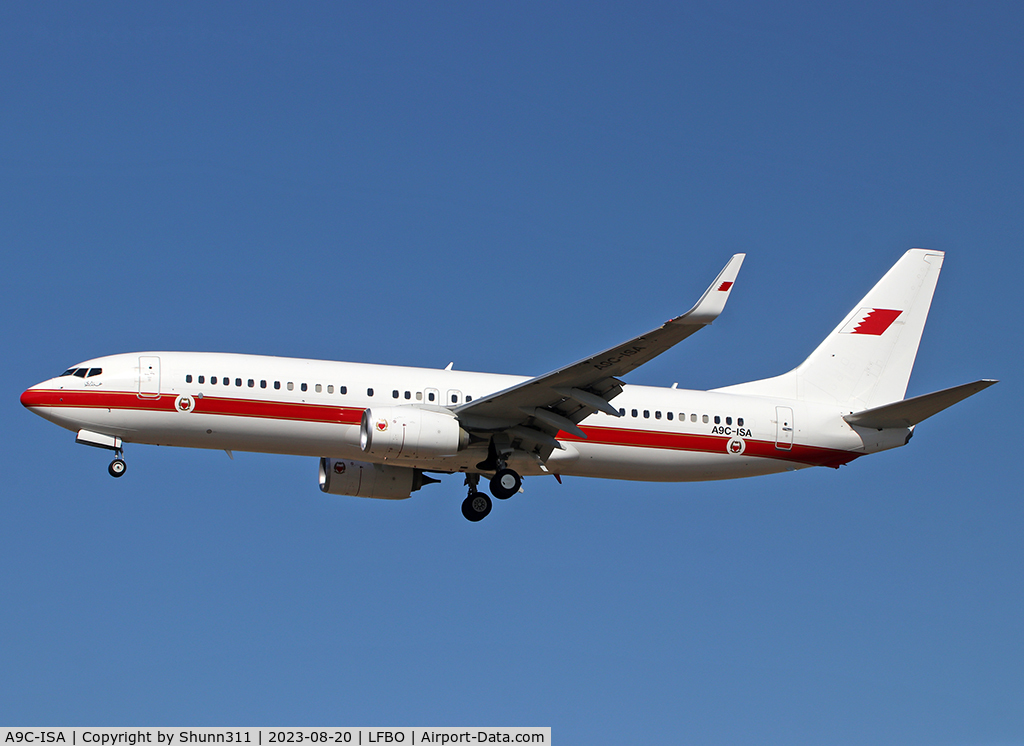 A9C-ISA, 2015 Boeing 737-86J C/N 37750, Landing rwy 32L