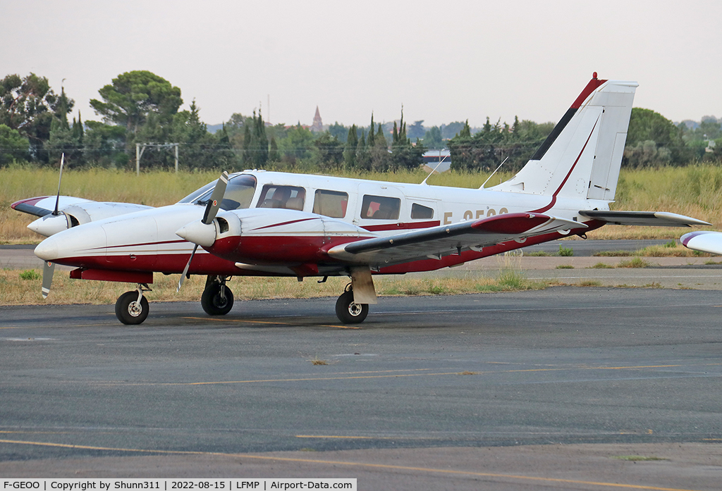 F-GEOO, Piper PA-34-200T C/N 34-7870299, Parked...