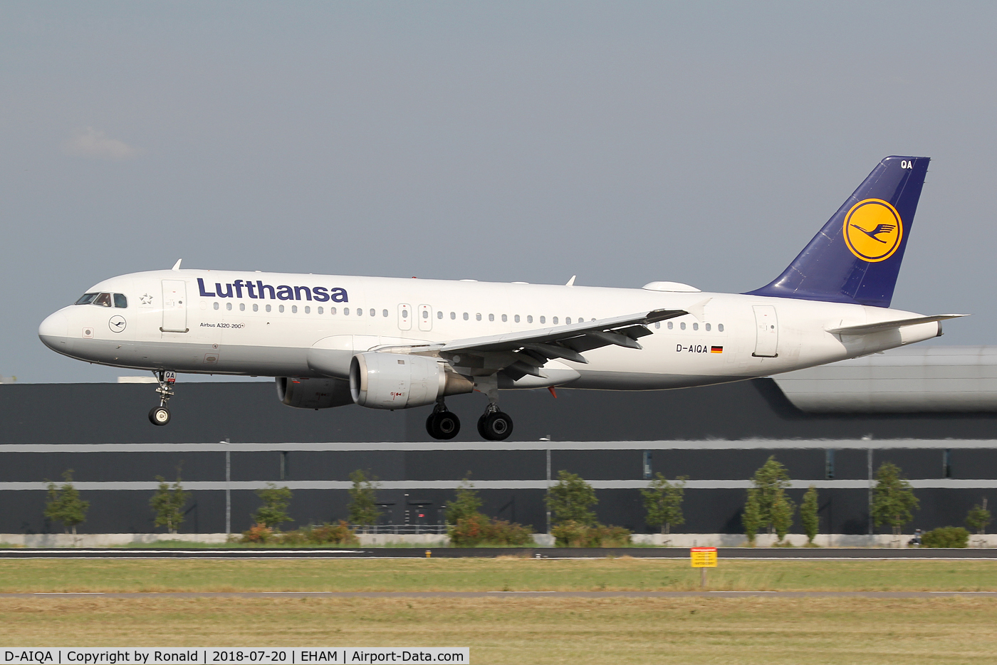 D-AIQA, 1991 Airbus A320-211 C/N 0172, at spl