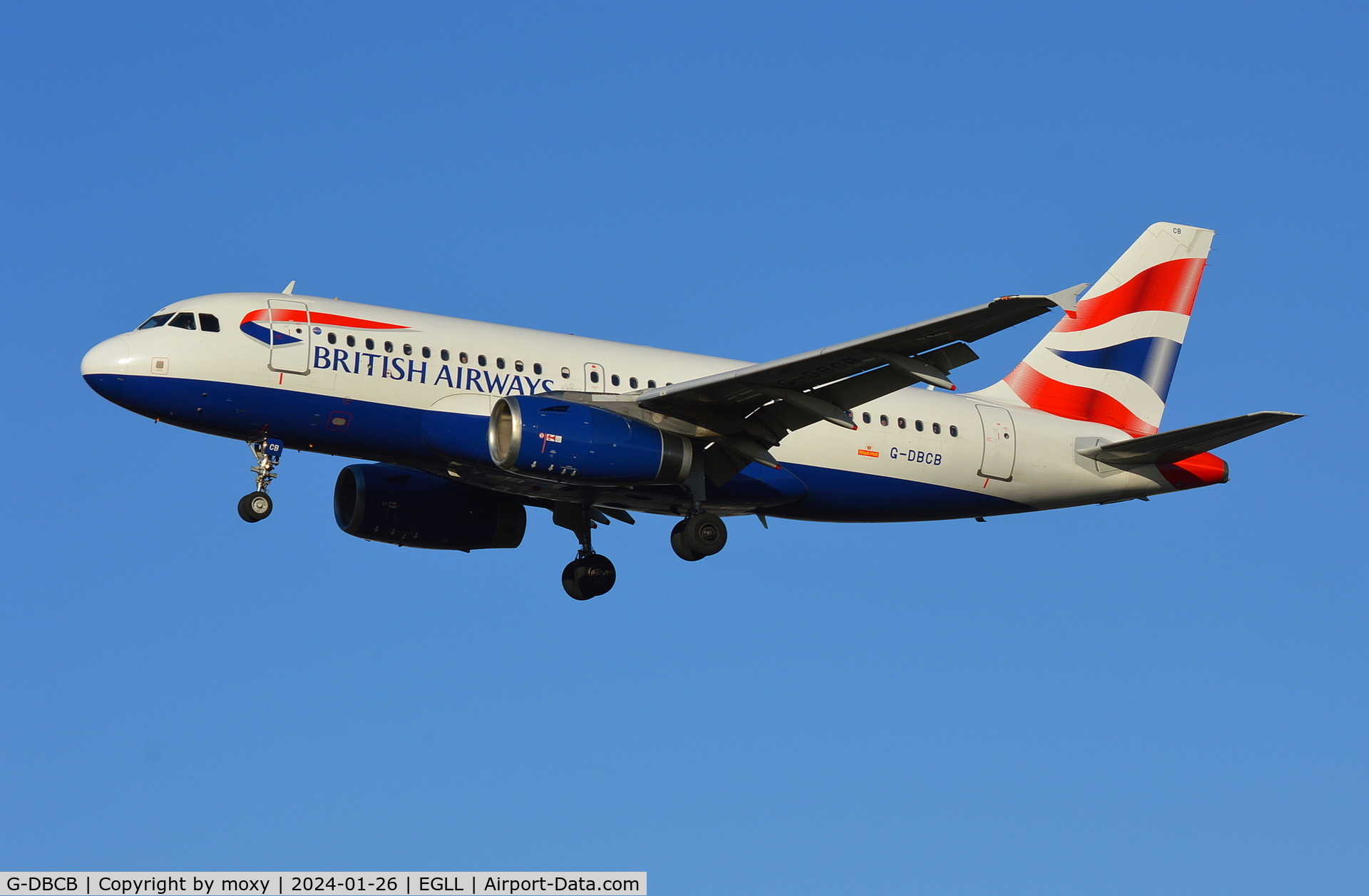 G-DBCB, 2004 Airbus A319-131 C/N 2188, Airbus A319-131 landing London Heathrow.