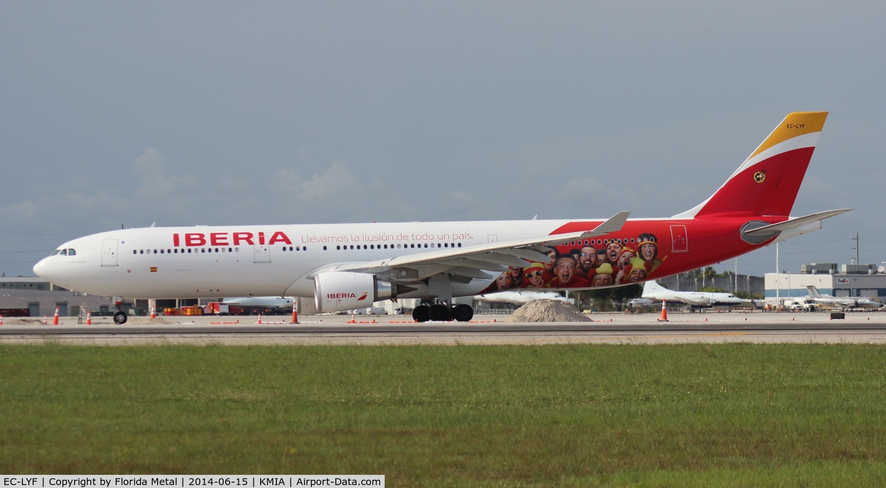 EC-LYF, 2013 Airbus A330-302 C/N 1437, MIA zx