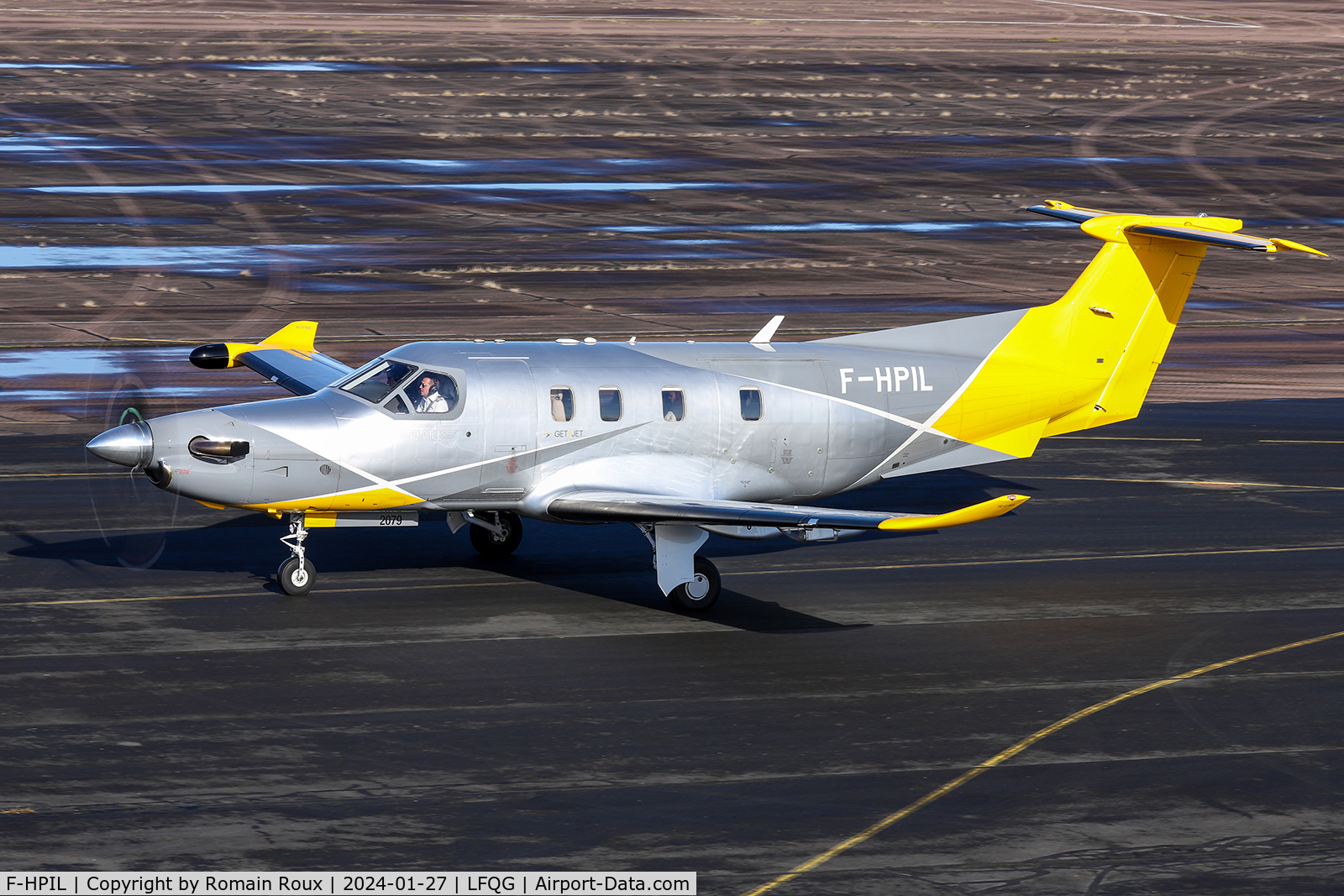 F-HPIL, 2021 Pilatus PC-12 NGX C/N 2079, Taxiing