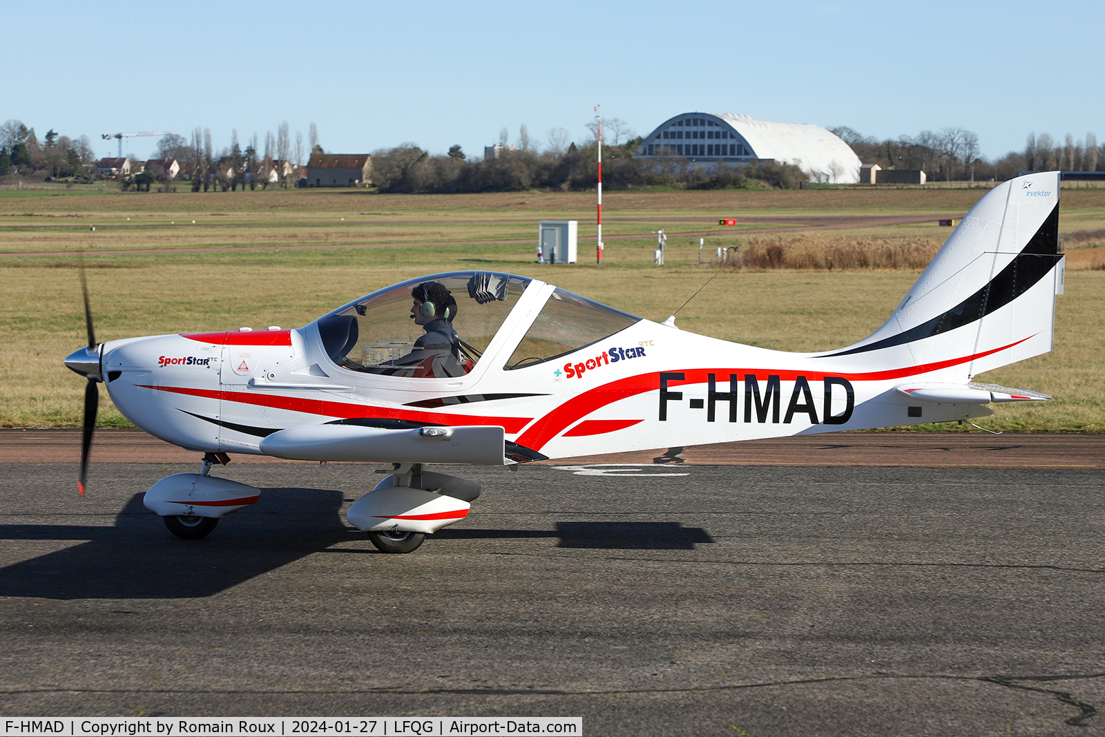 F-HMAD, 2014 Evektor-Aerotechnik SportStar RTC C/N 2014-1701, Taxiing